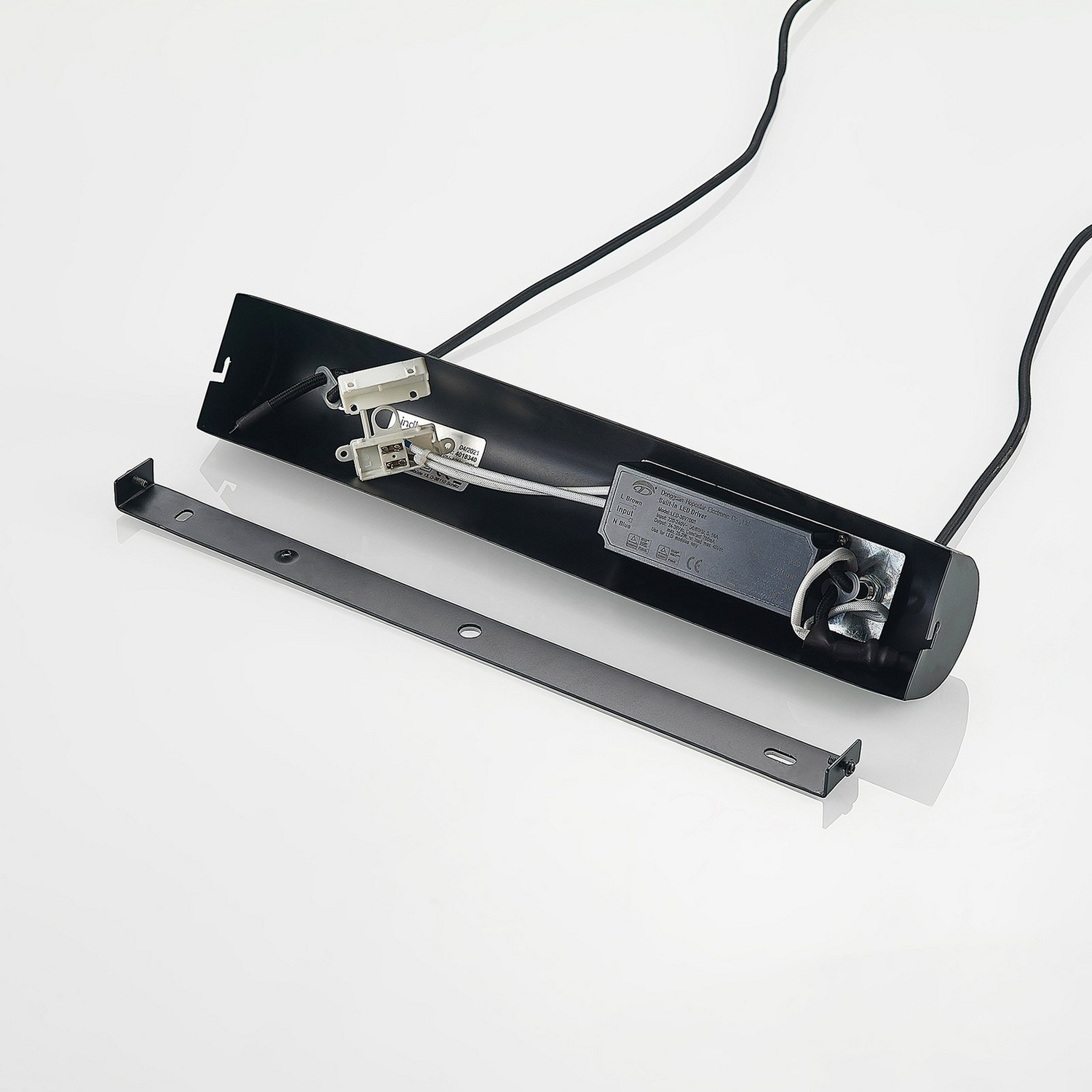 B-Ware Lindby Hängeleuchte Pendelleuchte Led Nekala  Holz Eukalyptusholz Siehe Text - 4251096597868