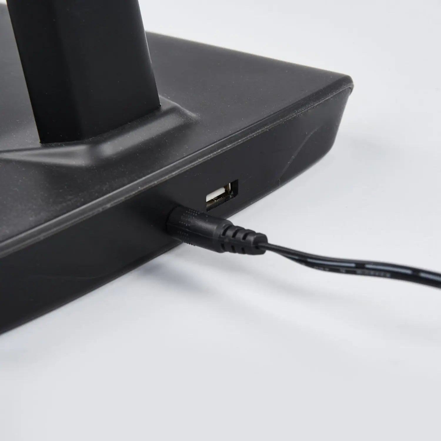 B-Ware Lindby Kuno Led Schreibtischleuchte Schreibtischlampe Tischleuchte Usb Anschl995 - 4251096529548