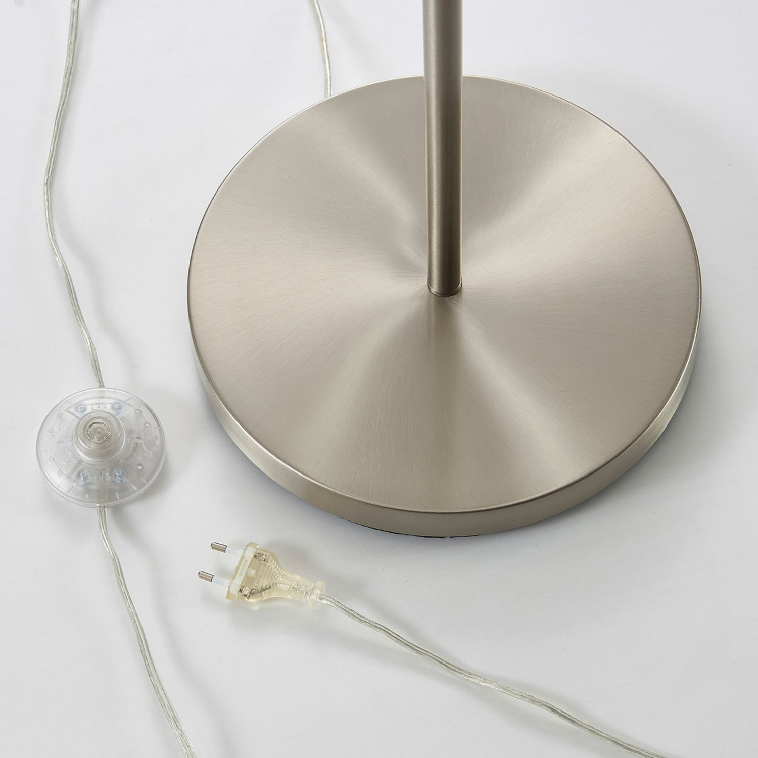 B-Ware Stehlampe Stehleuchte Lindby Parsa Weiß Textil Metall Fußschalter Wohnbereich959