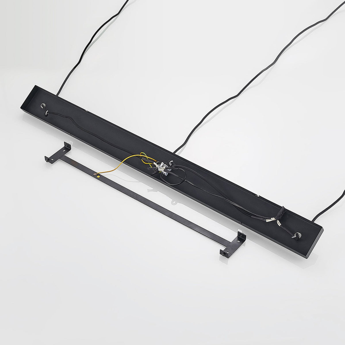 Lindby Pendelleuchte Hängeleuchte Tarjei LED Lampe 3-flammig schwarz-gold 120cm - 4251911703306