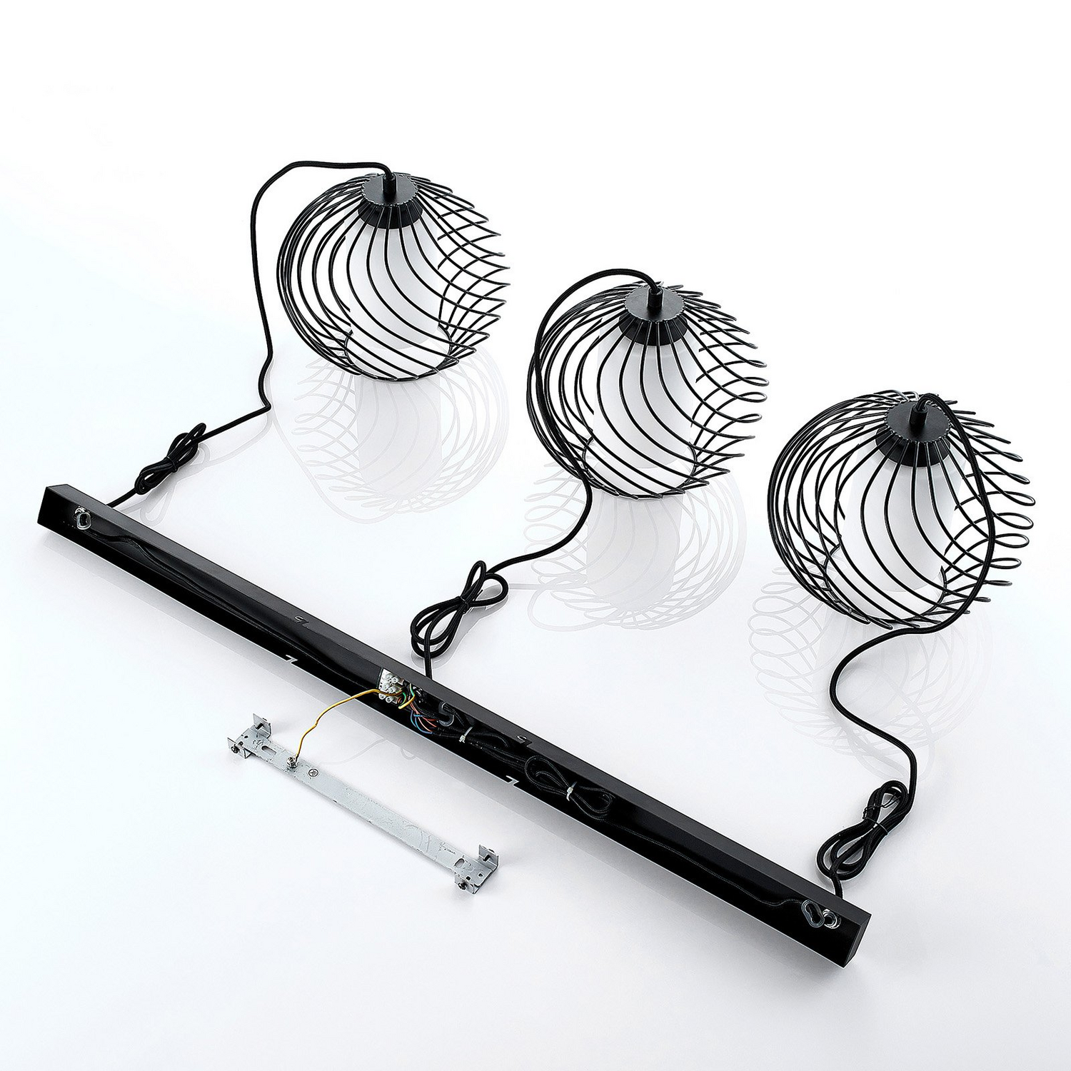 Suspension Lindby Cedrice (produit de seconde main), 3 ampoules E27