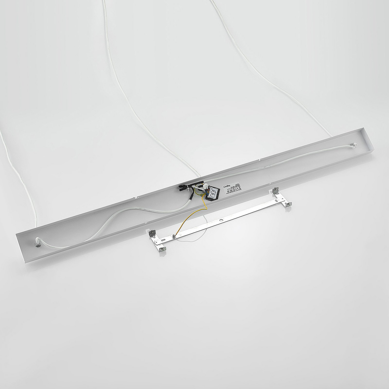 Suspension Lindby Elamira de qualité B, plafonnier, lampe suspendue, 3 ampoules, culot E27, blanc mat