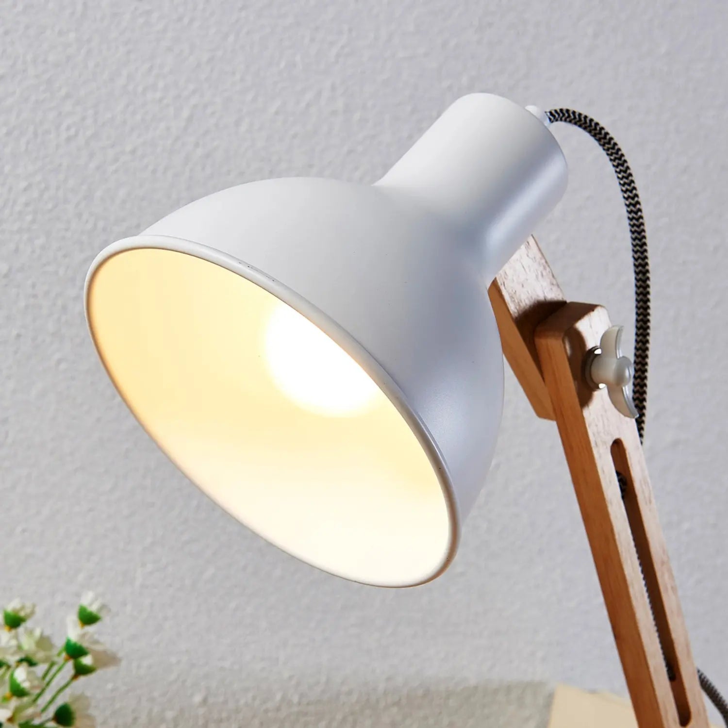 B-Ware Lindby Holz Schreibtischlampe Shivanja Schreibtischleuchte Lampe Weiß Schirm - 4251096528336