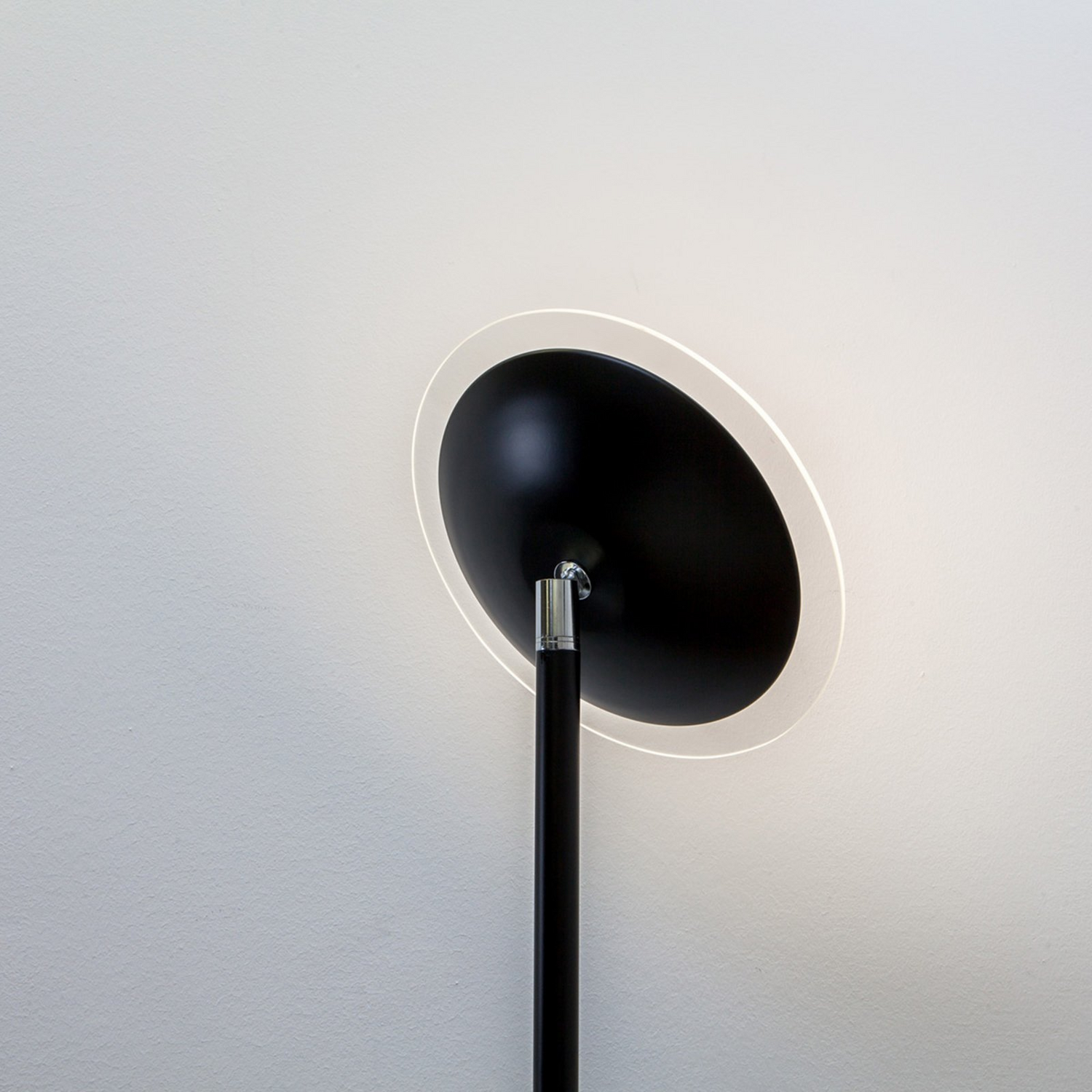 B-Ware Lindby Led Deckenfluter Malea Stehlampe Lampe Leuchte Wohnzimmerlampe Schwarz