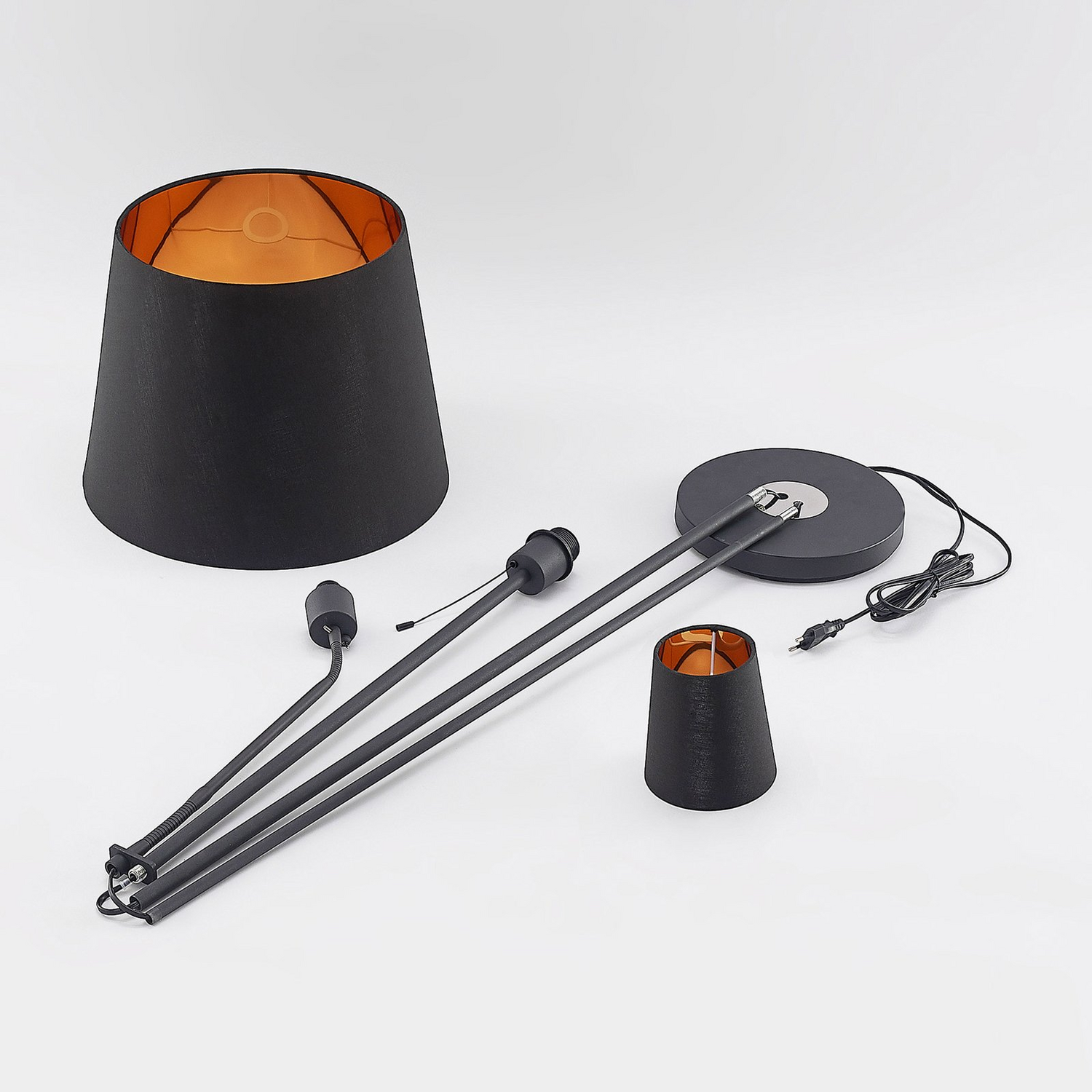 B-Ware Lindby Efalia Stehlampe Stehleuchte Standleuchte Leselampe Leuchte Schwarz Gold