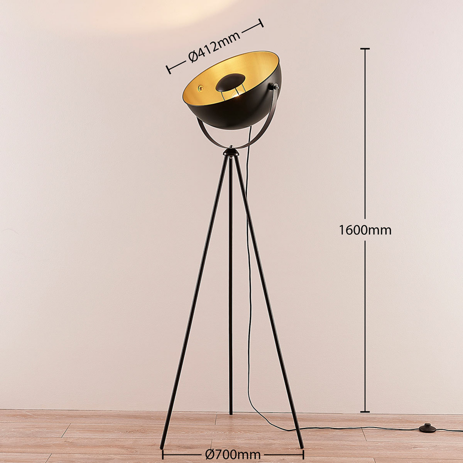 B-Ware Lindby Tripod Stehlampe Meline Stehleuchte Lampe Wohnzimmerlampe Schwarz Gold - 4251096545791