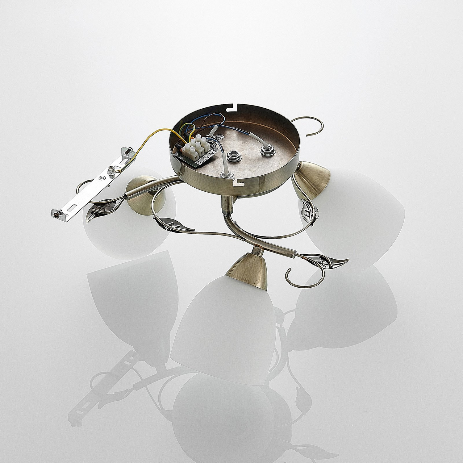 B-Ware Lindby Thaddeus Deckenlampe 3 Flg 23 Cm Deckenlampe Deckenlicht Deckenstrahler - 4251096570014