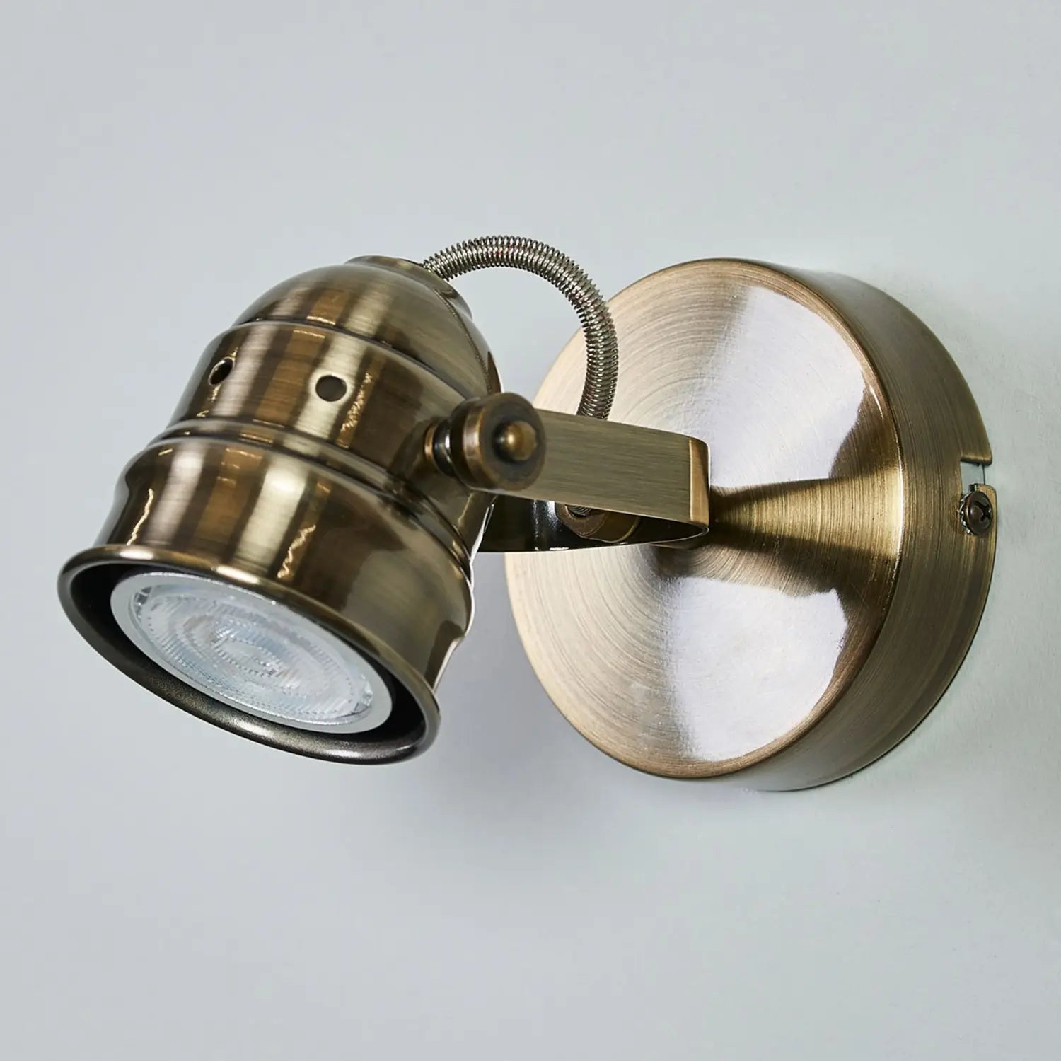 B-Ware Lindby Wandstrahler Spot Lampe Metall Altmessing Leonor 1 Flammig 9 Cm Gu10 - 4251096536072