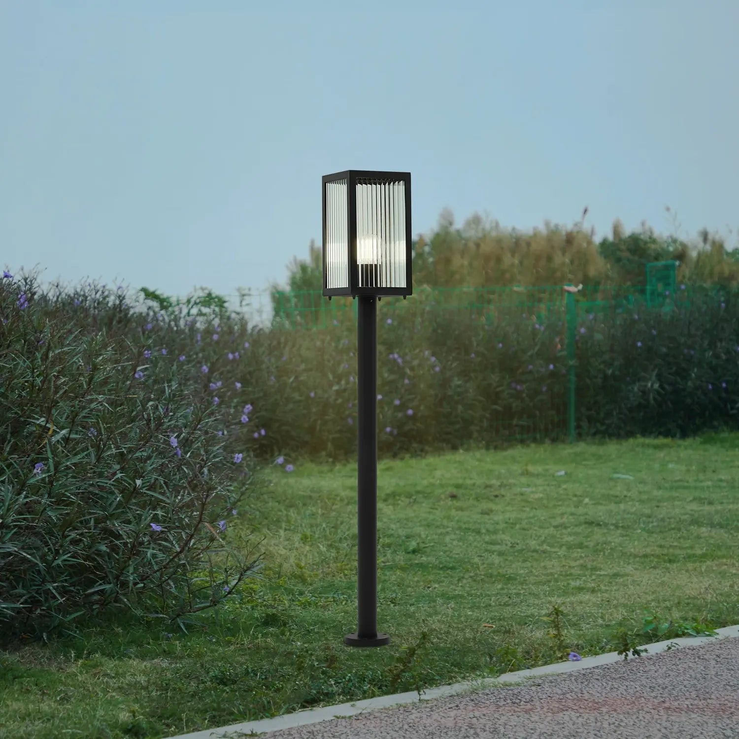 B-Ware Wegeleuchte Außenlampe Lindby Bolgar Schwarz Eisen Glas Garten Terrasse - 4251911798319
