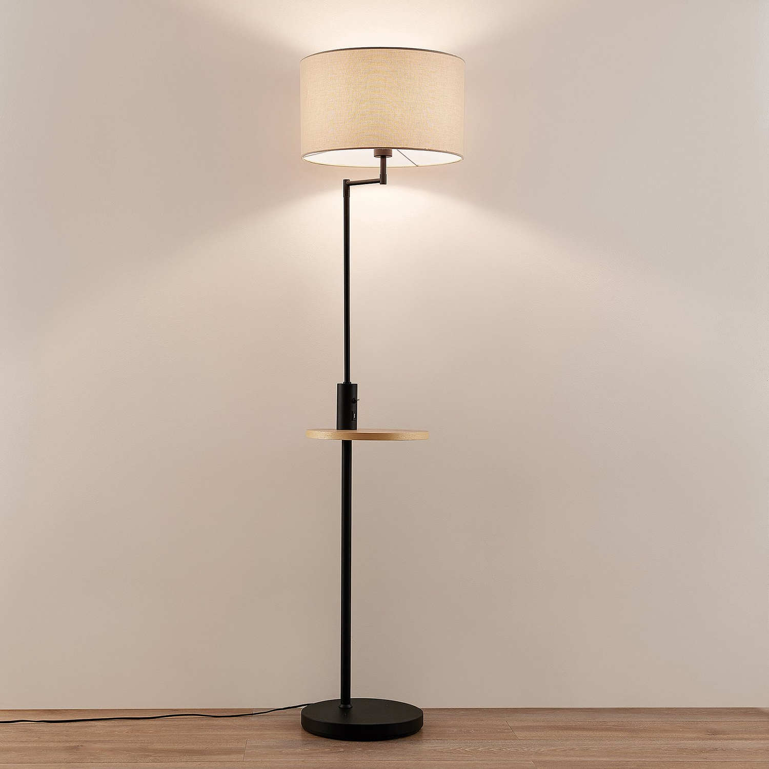 B-Ware Lindby Zinia Stehlampe Wohnzimmerlampe M. Ablage & Usb Dekoleuchte E27 Schwarz