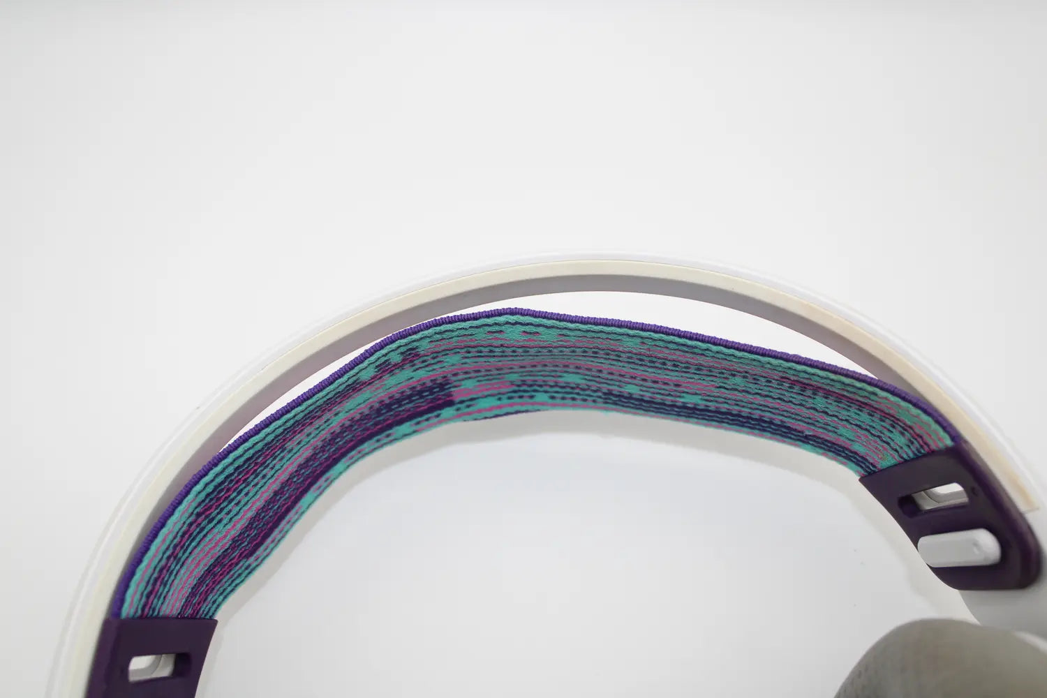 B-Ware Logitech Gaming G733 Lightspeed Gaming On Ear Headset Funk 7.1 Siehe Text/Foto - 5099206089532