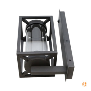 Descriptive image text