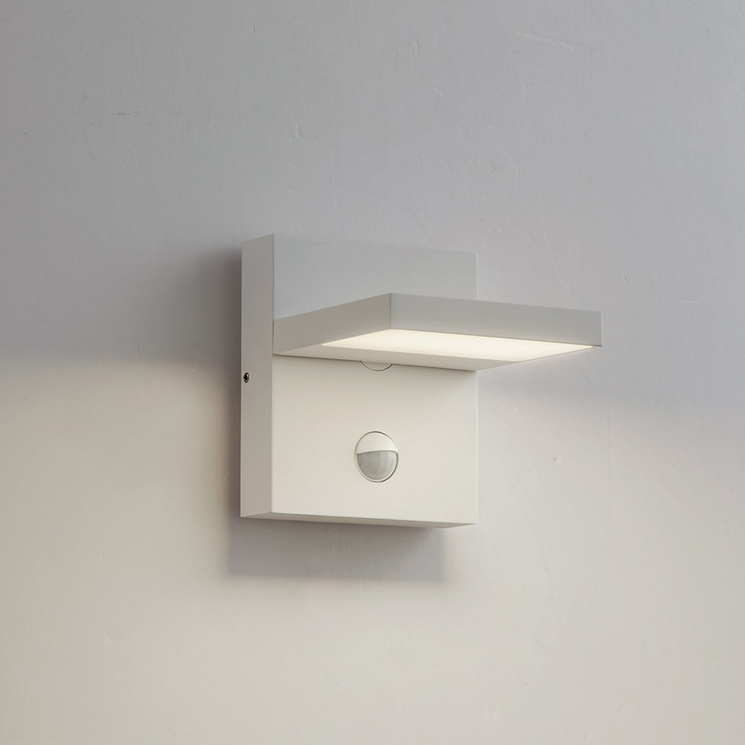 Lucande Led Außenwandlampe Wandleuchte Außenleuchte Sensor Ip54 Weiß 16cm Lampe B-Ware - 4251911799453