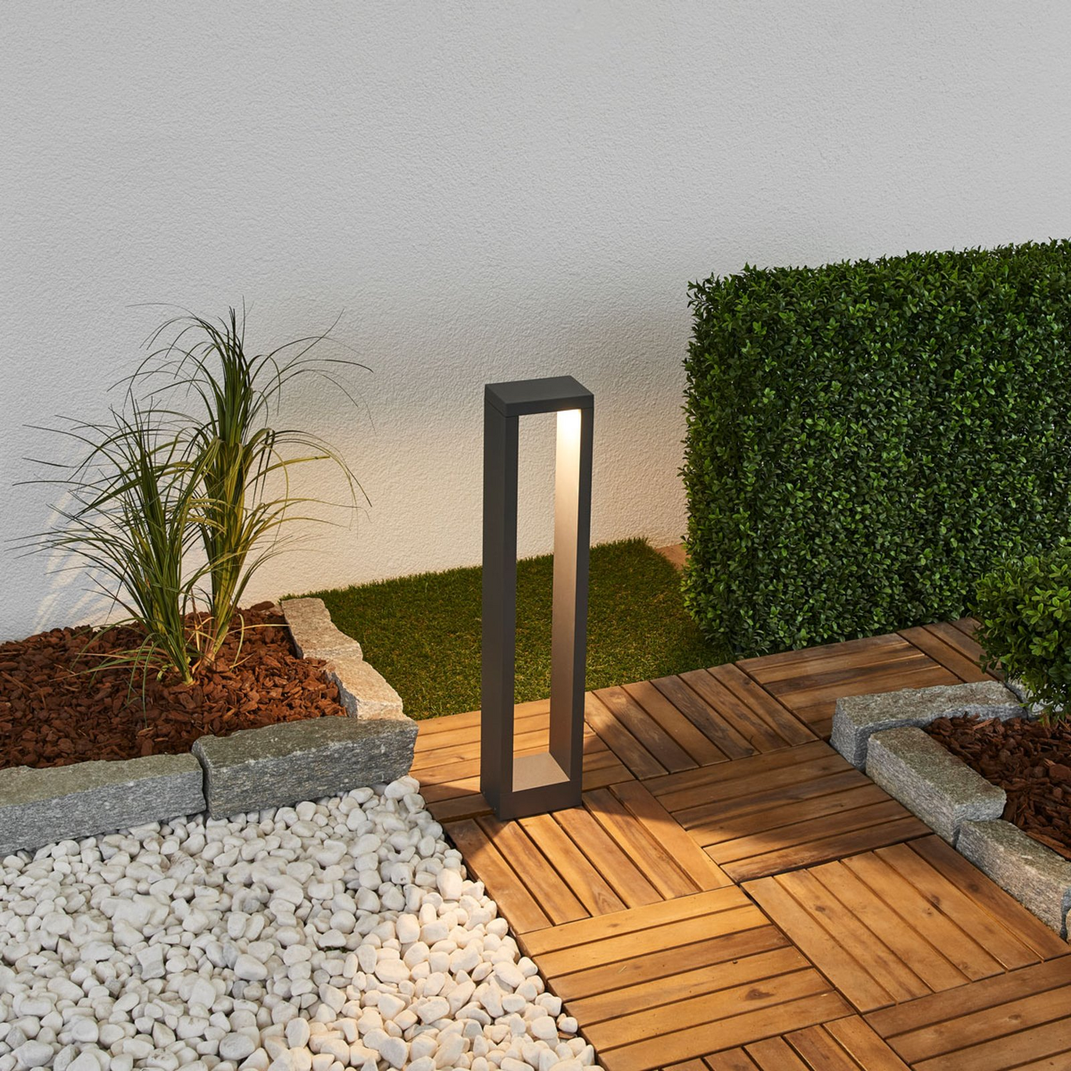 Lampe de chemin LED Lucande Jupp sur pied, H 60 cm, 10 W, produit d'occasion. 