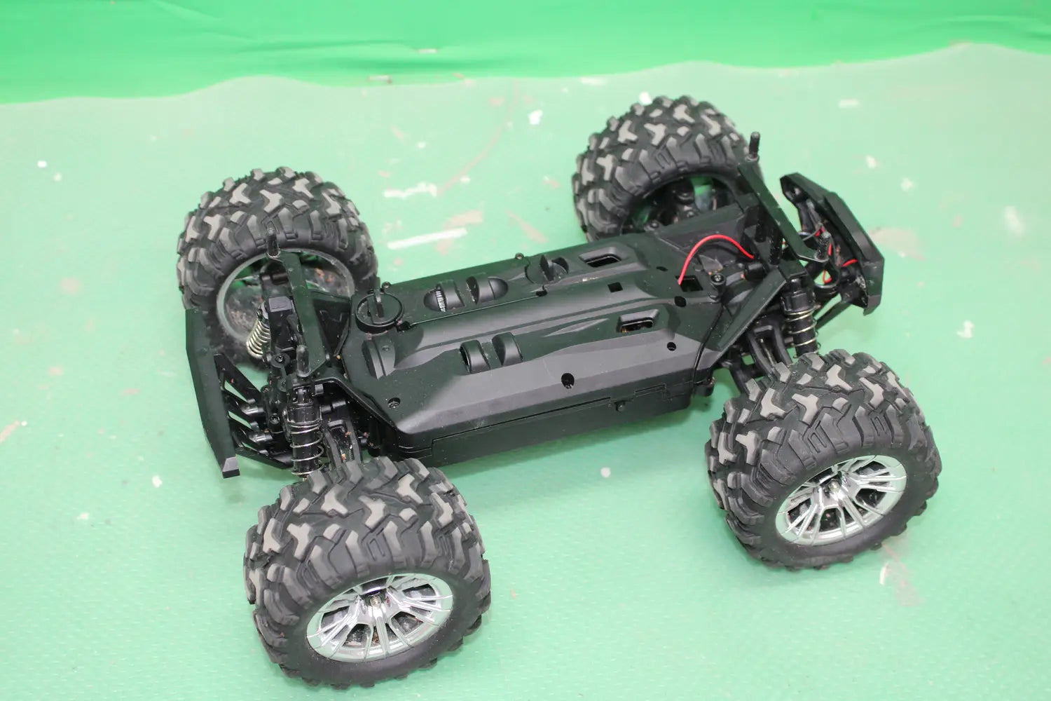 D-Ware Amewi M Land Rot Brushed 1:16 Rc Modellauto Elektro Monstertruck Defektware - 4260768517295