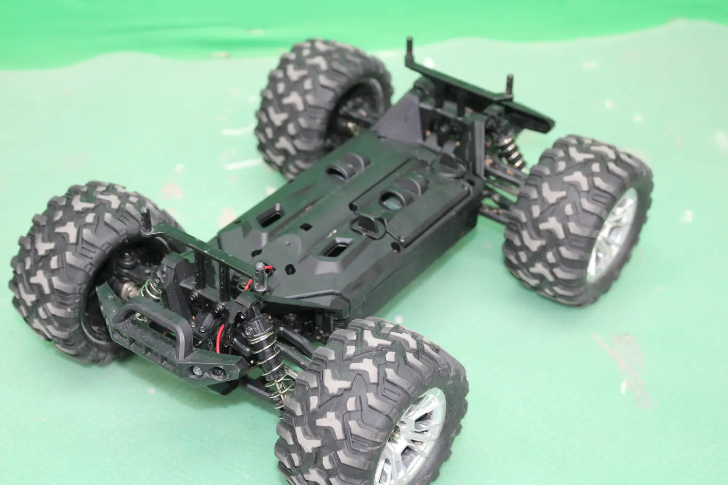 D-Ware Amewi M Land Rot Brushed 1:16 Rc Modellauto Elektro Monstertruck Defektware - 4260768517295