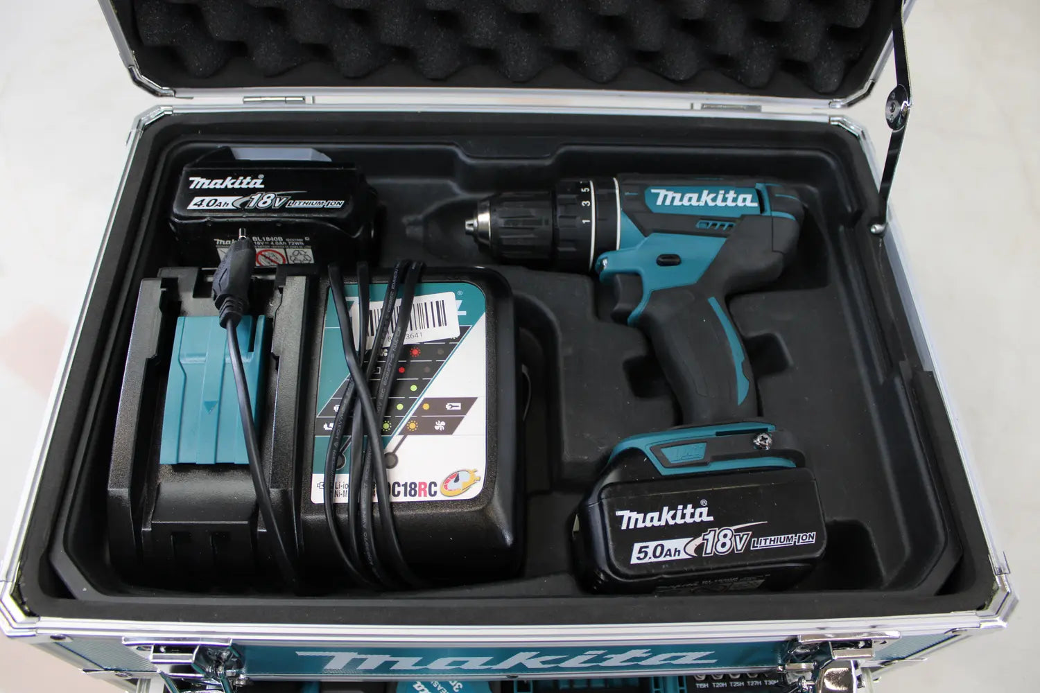 B-Ware Makita 2 Gang Akku Schlagbohrschrauber Koffer Schlagbohrer Siehe Text/Foto - 88381748469