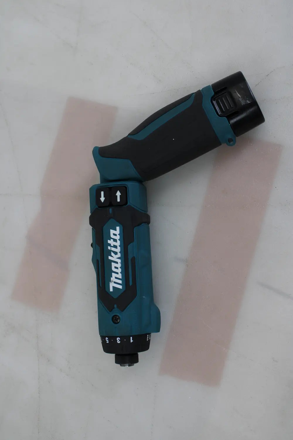 D-Ware Makita Df012 Dse Akku Knickschrauber Akkuschrauber 7.2 V 2. Akku Koffer Defektware - 88381838009