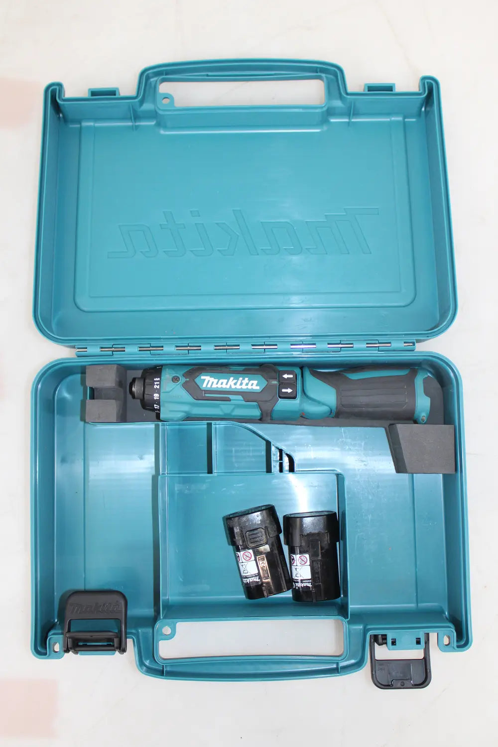 D-Ware Makita Df012 Dse Akku Knickschrauber Akkuschrauber 7.2 V  Li Ion Defektware - 88381838009