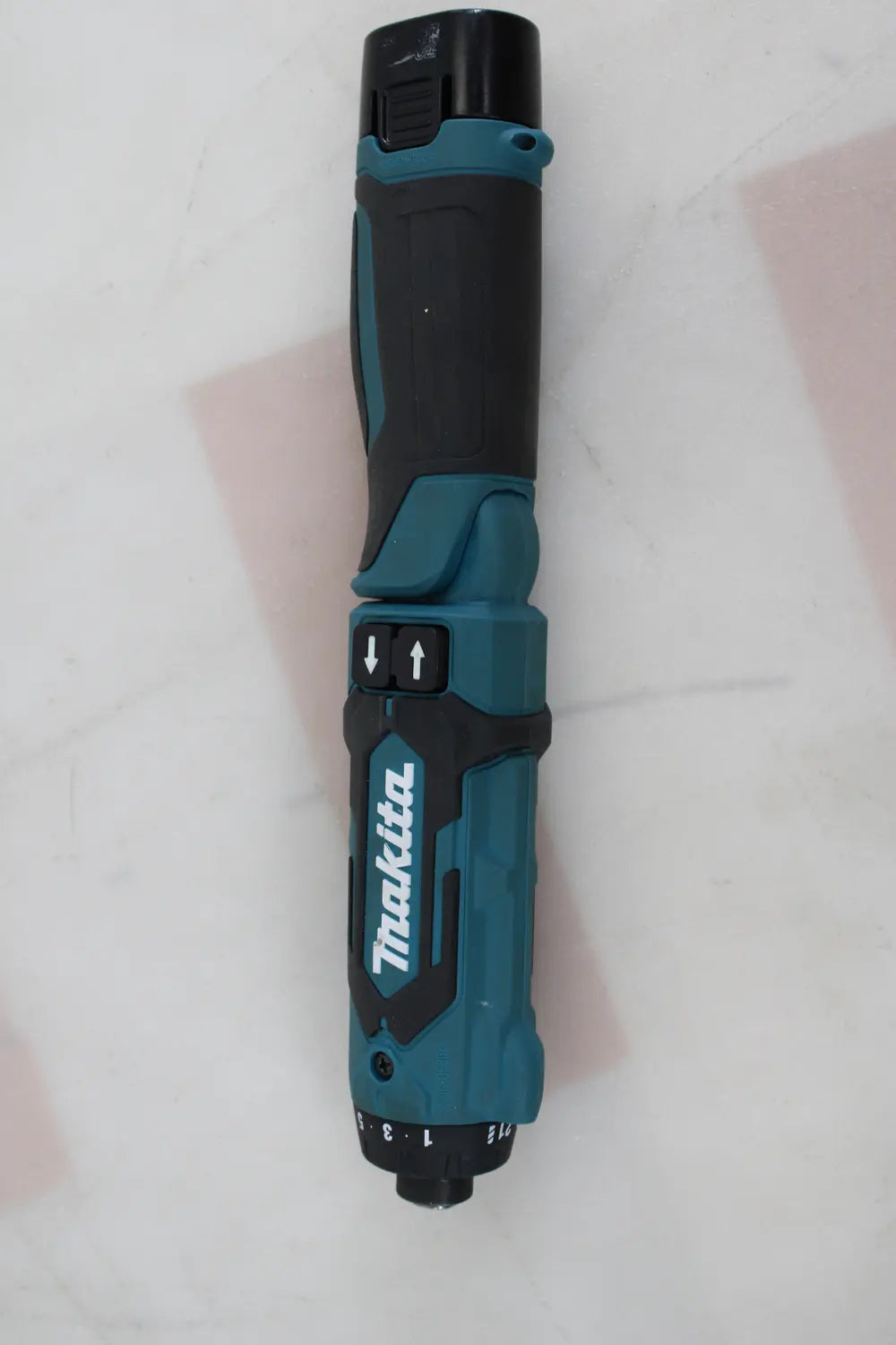 D-Ware Makita Df012 Dse Akku Knickschrauber Akkuschrauber 7.2 V 2. Akku Koffer Defektware - 88381838009