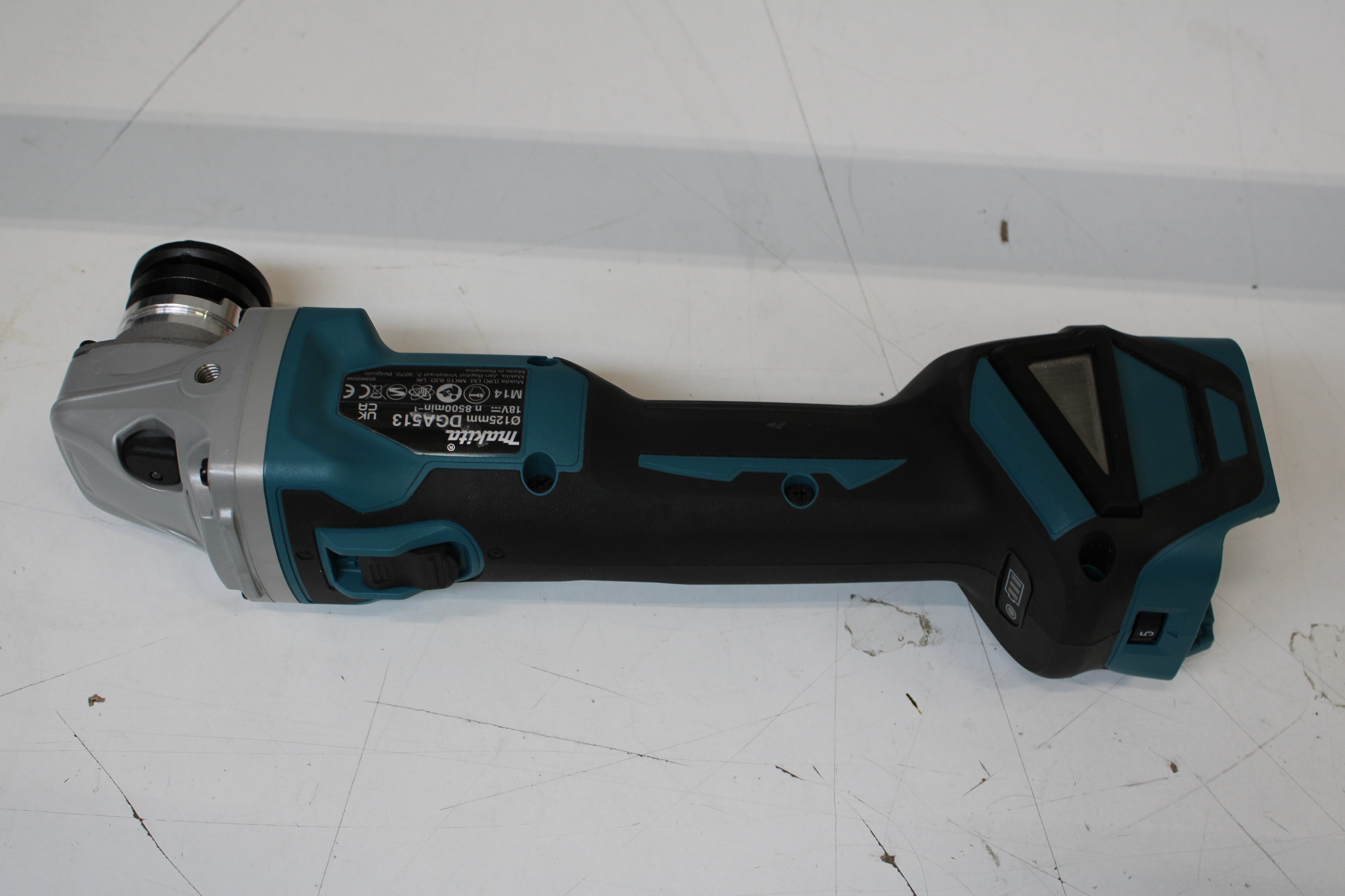 Makita DGA513RTJ Akku-Winkelschleifer 125 mm inkl. Ladegerät & 2. Akku & Koffer - 88381853620
