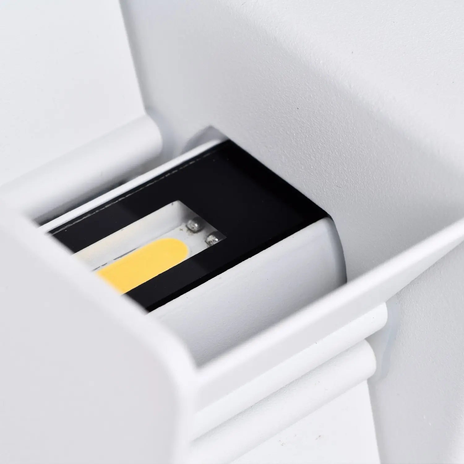 B-Ware Mantra Led Außenwandleuchte Davos Wandleuchte Led Dimmbar Weiß Aluminium Ip54 - 8435153286063