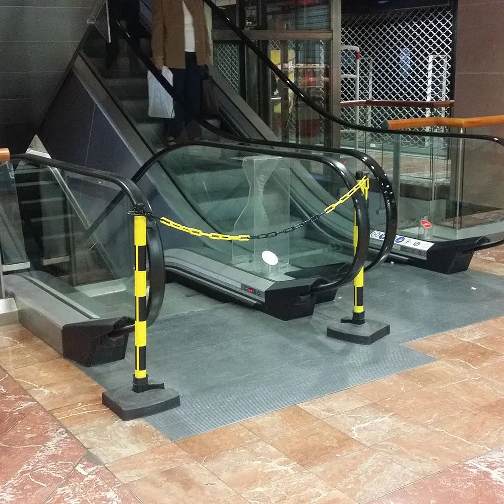 B-Ware Novap Pvc Pfosten Markierungspfosten Gelb Schwarz Bi Pose Sockel 4kg 4 Stück - 3306482000017