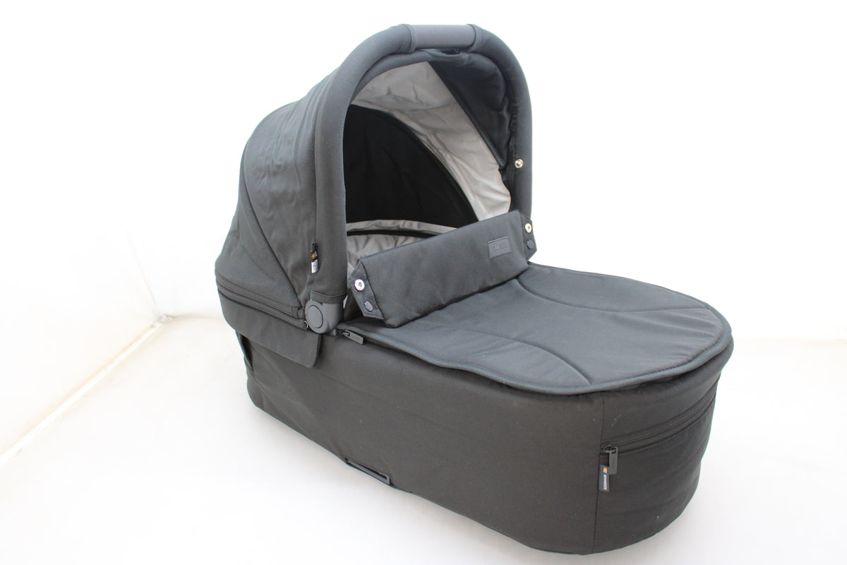 Mast Kinderwagen Buggy M5x Onyx schwarz Babywanne Sportsitz SIEHE TEXT/FOTO - 2000583015352