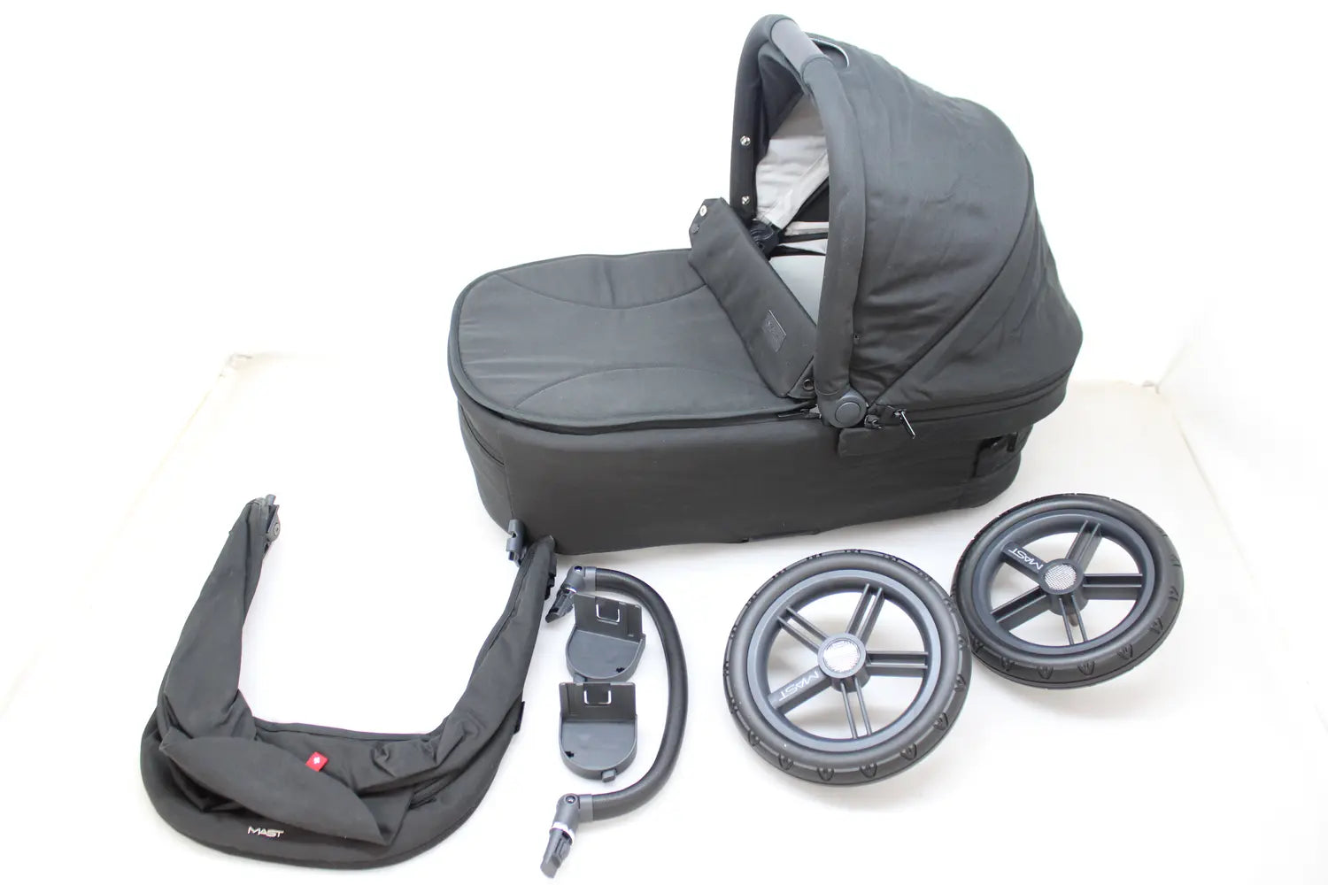 B-Ware Mast Kinderwagen Buggy M5x Onyx Schwarz Babywanne Sportsitz Siehe Text/Foto - 2000583015352