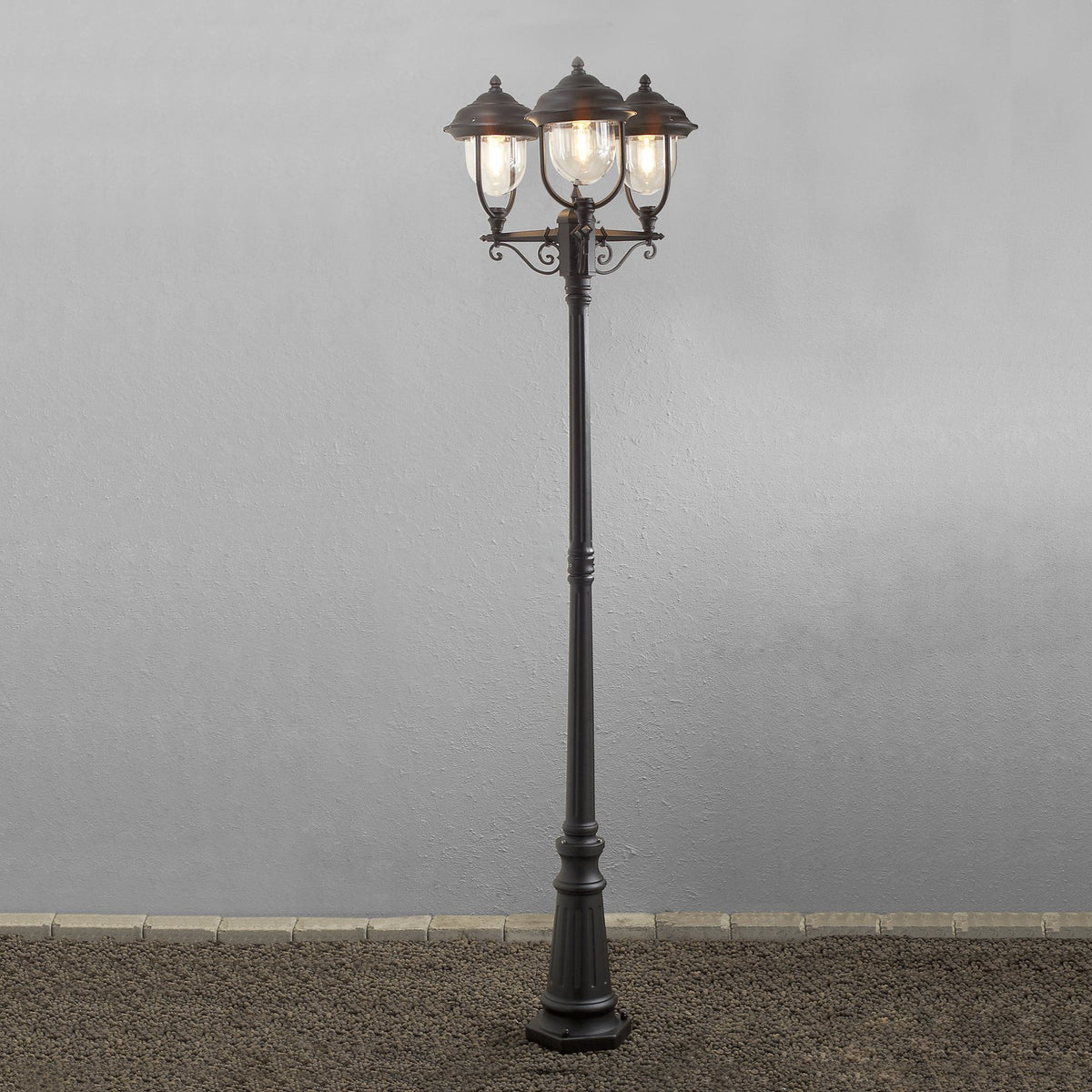 Konstsmide Parma Mastleuchte Außenlampe Außenbeleuchtung 3-flammig Schwarz - 7318307227758