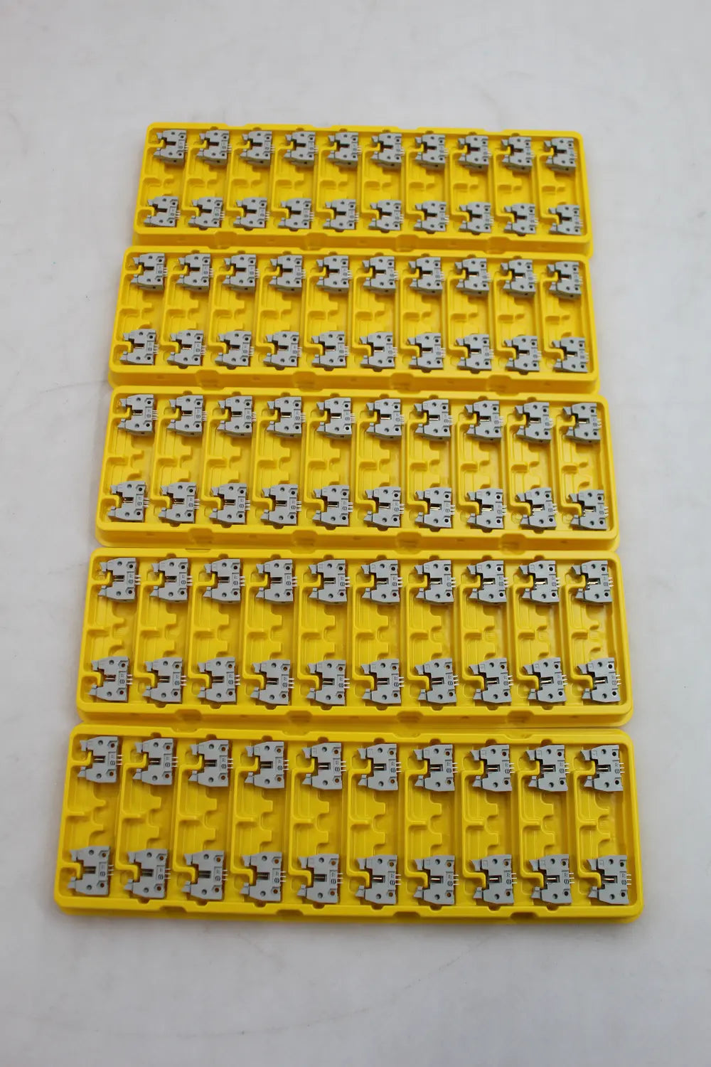 B-Ware Harting Messerleiste Stiftleiste Leiterplatten Grau 6pol 2 Reihen 100 Stück - 2050009673482