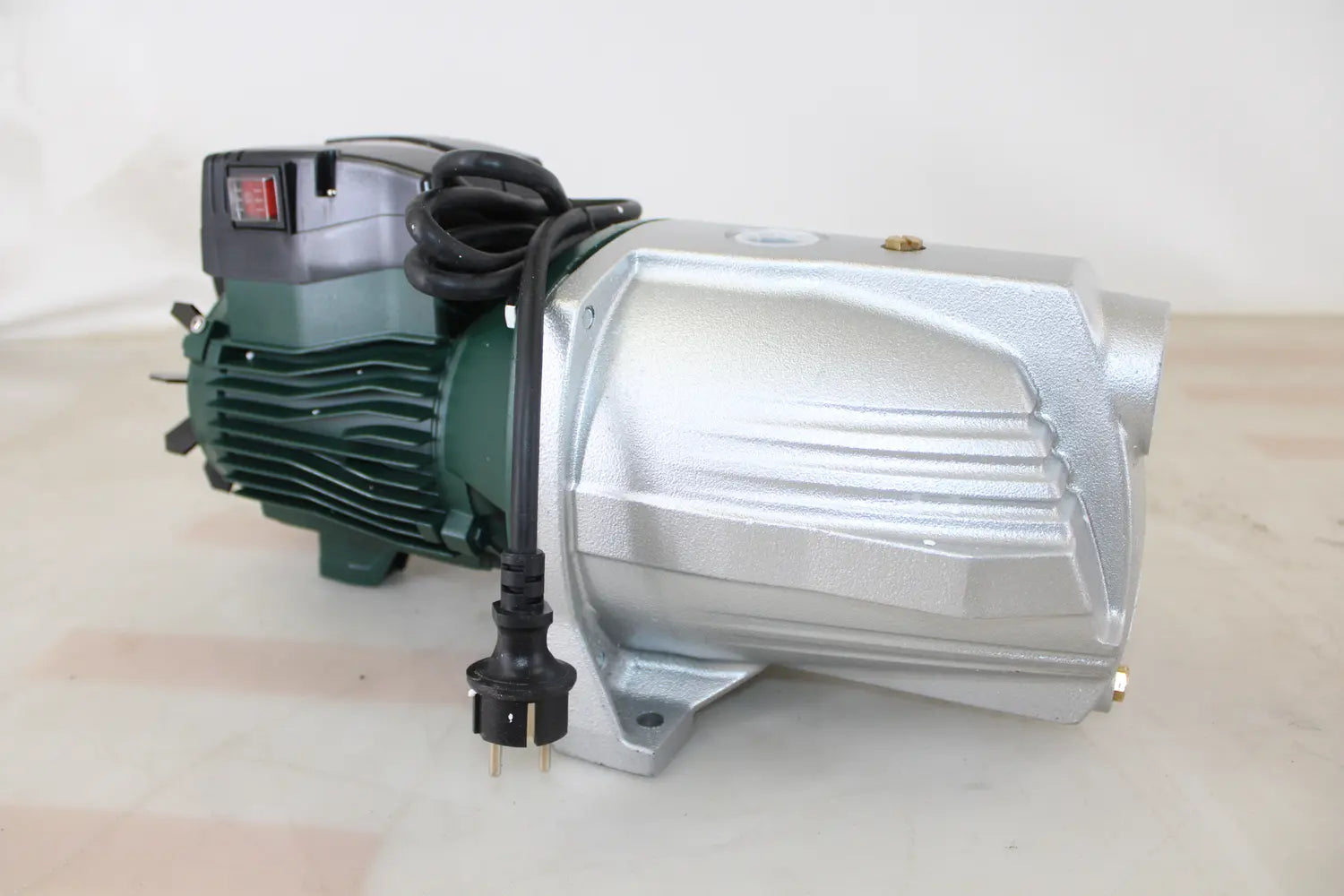 C-Ware Metabo P 9000 G Gartenpumpe 9000 L/H 51 M 5,1 Bar Wasserpumpe Siehe Text/Foto - 4007430240521