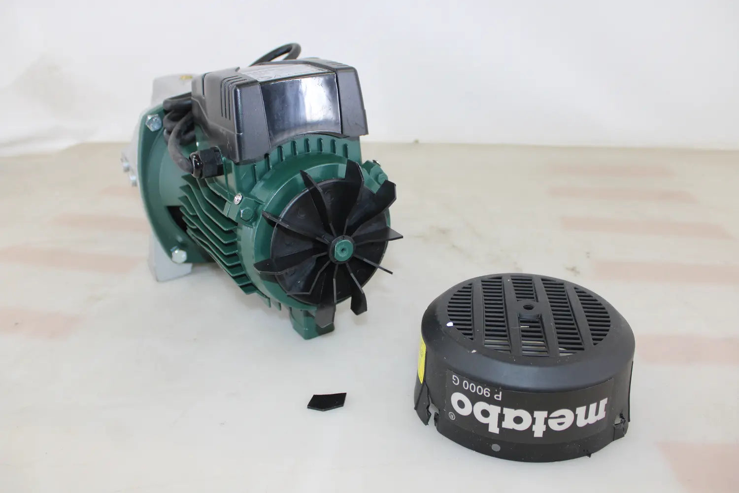 C-Ware Metabo P 9000 G Gartenpumpe 9000 L/H 51 M 5,1 Bar Wasserpumpe Siehe Text/Foto - 4007430240521