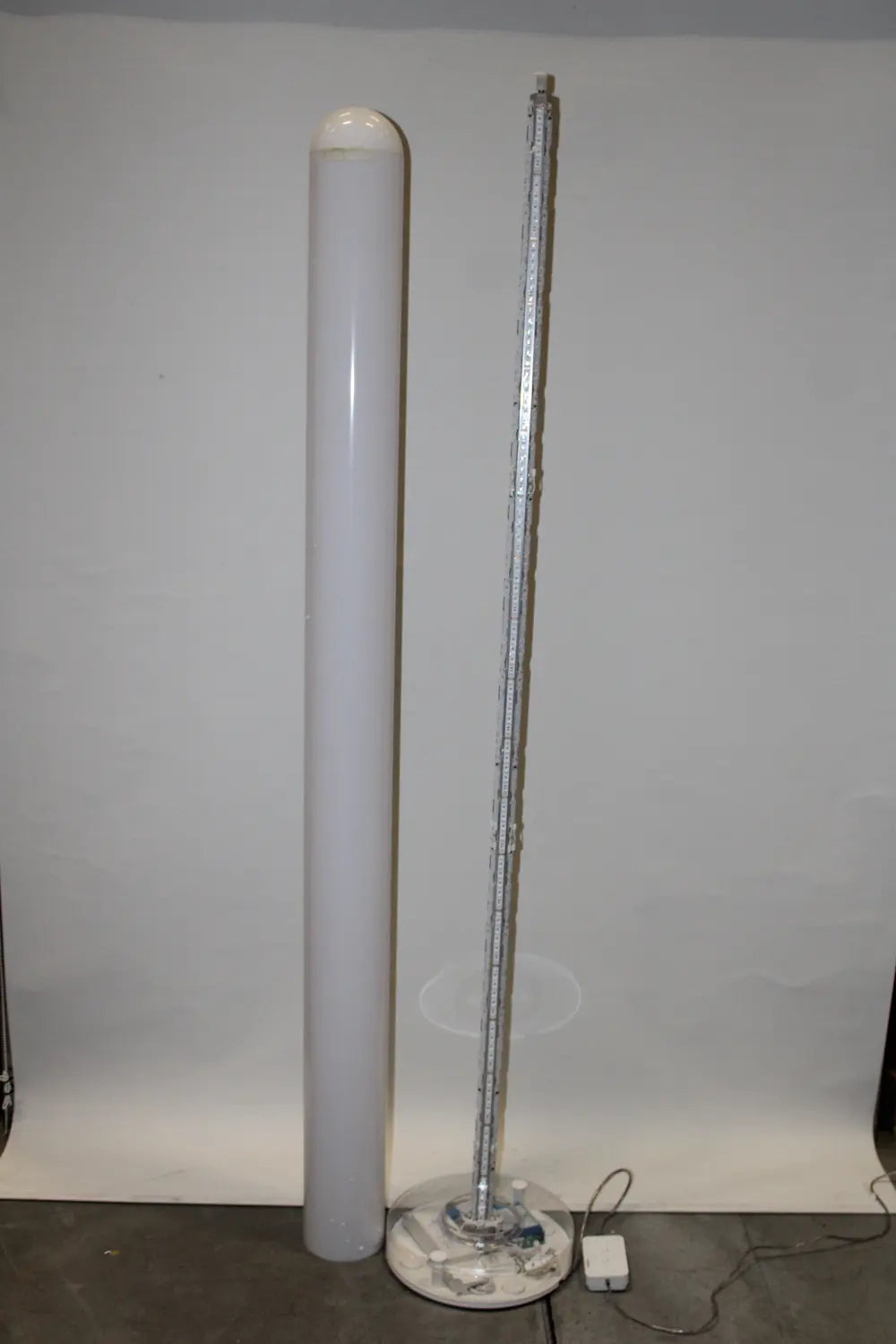 C-Ware Artemide Led Stehleuchte Lampe Metacolor Appsteuerung Bluetooth Siehe Text/Fotos - 8052993061270