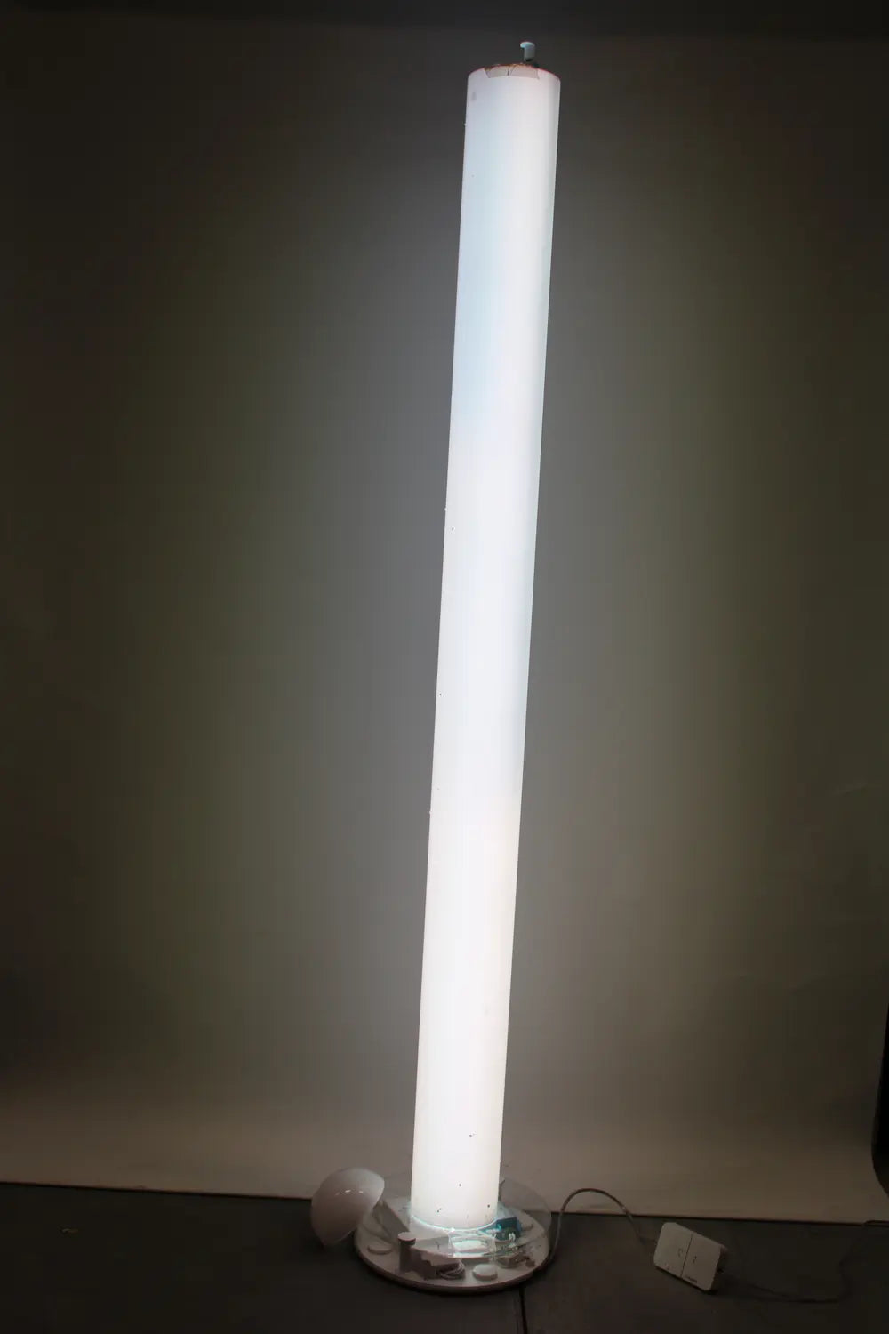 C-Ware Artemide Led Stehleuchte Lampe Metacolor Appsteuerung Bluetooth Siehe Text/Fotos - 8052993061270