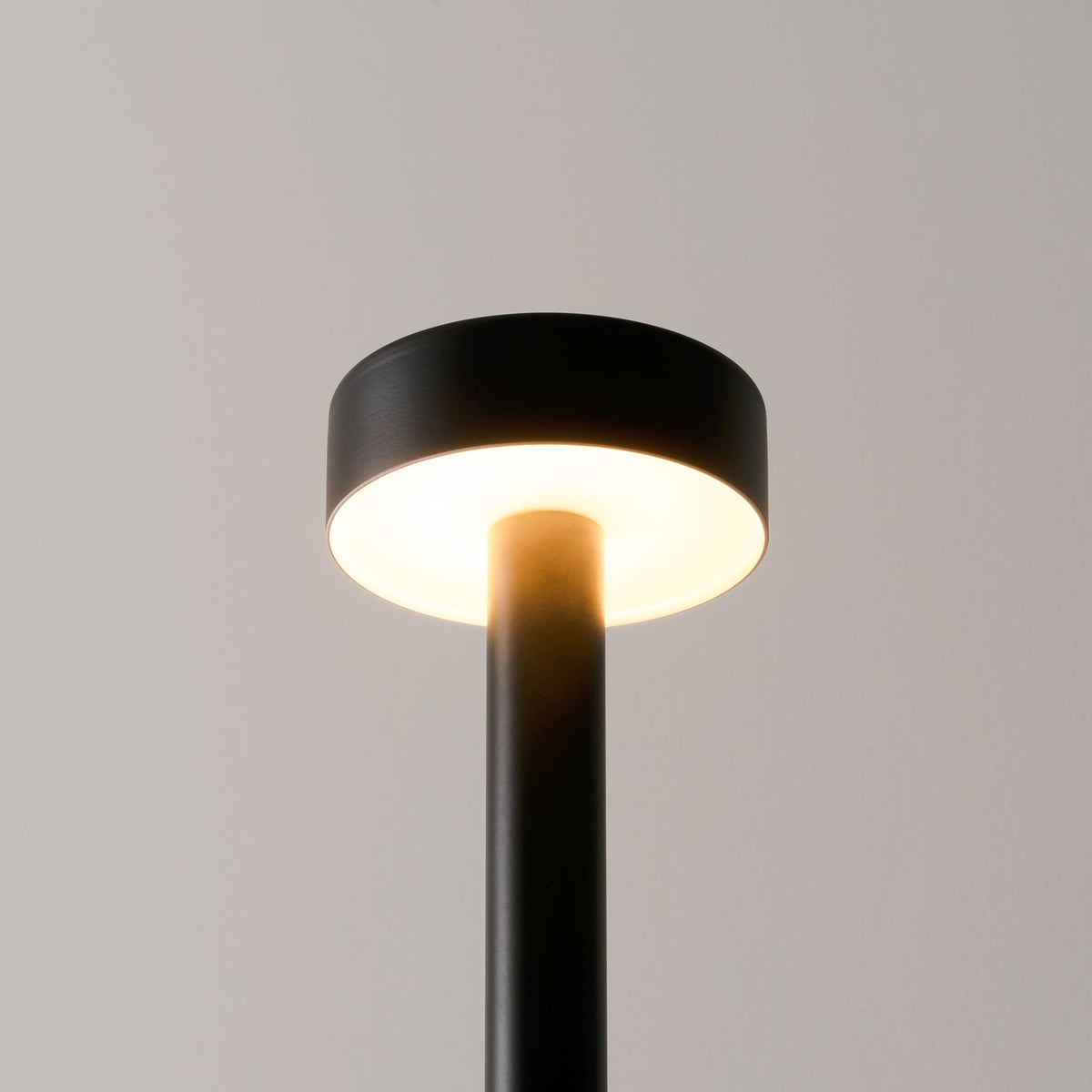 milan iluminación Stehleuchte Stehlampe LED peak lane schwarz SIEHE TEXT/FOTO - 8435146969294