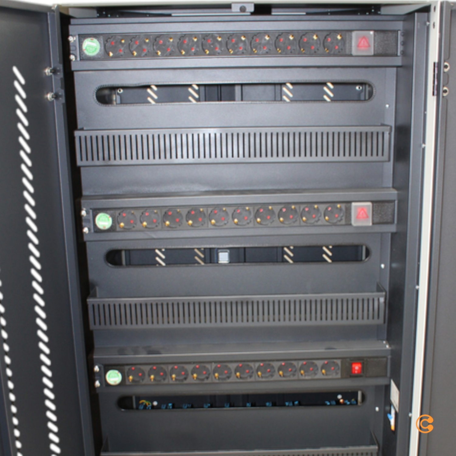 Digitus Dn 45002 Lade  Und Managementsystem Mobiles Ladesystem Siehe Text/Fotos B-Ware - 4016032477617