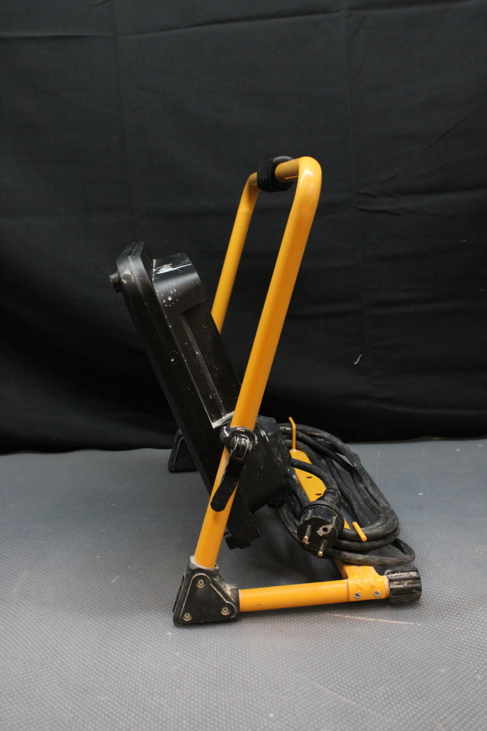 Brennenstuhl Jaro 9050 M Baustrahler Baustellenlampe Flutlicht Siehe Text/Fotos C-Ware - 4007123676385