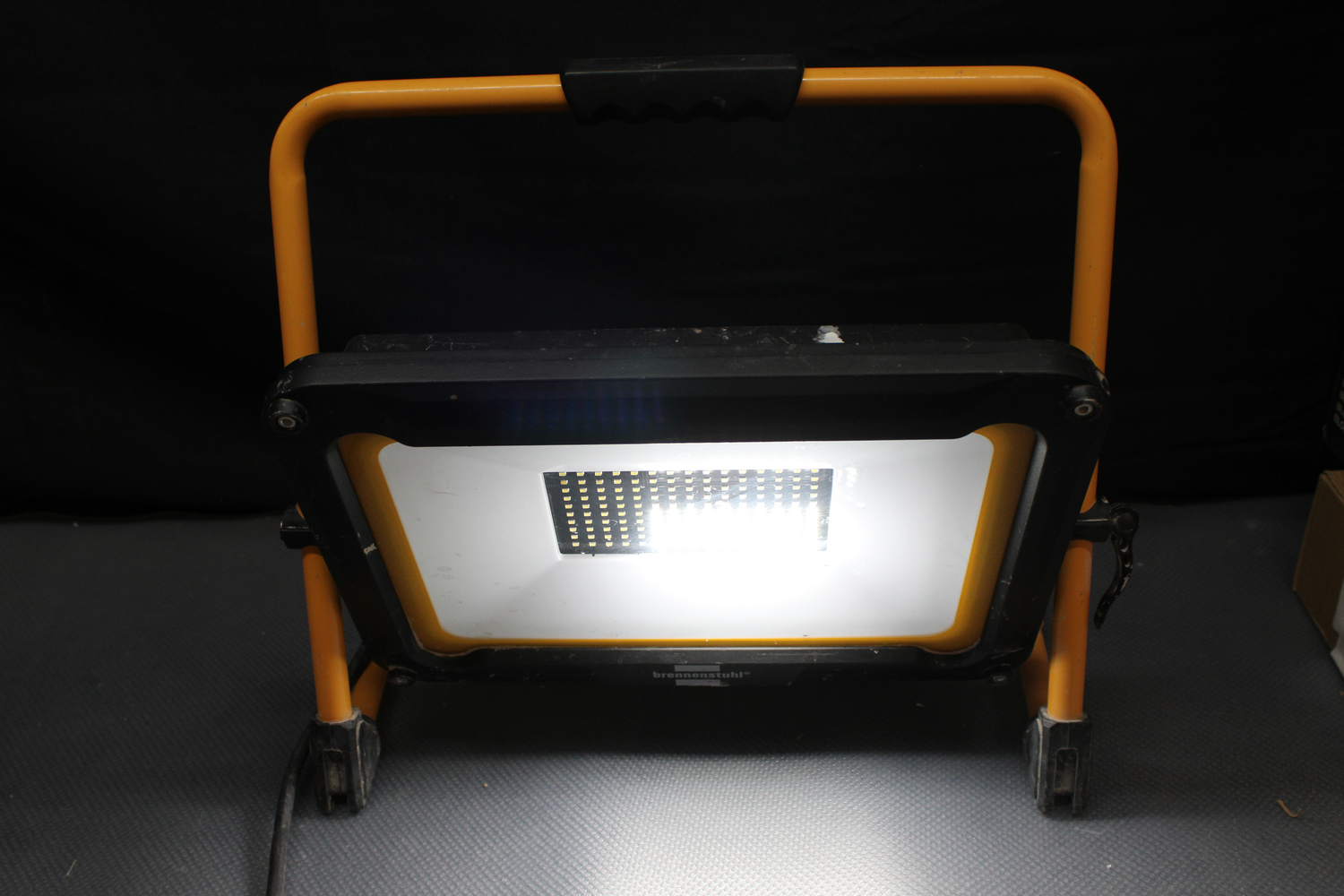 Brennenstuhl Jaro 9050 M Baustrahler Baustellenlampe Flutlicht Siehe Text/Fotos C-Ware - 4007123676385