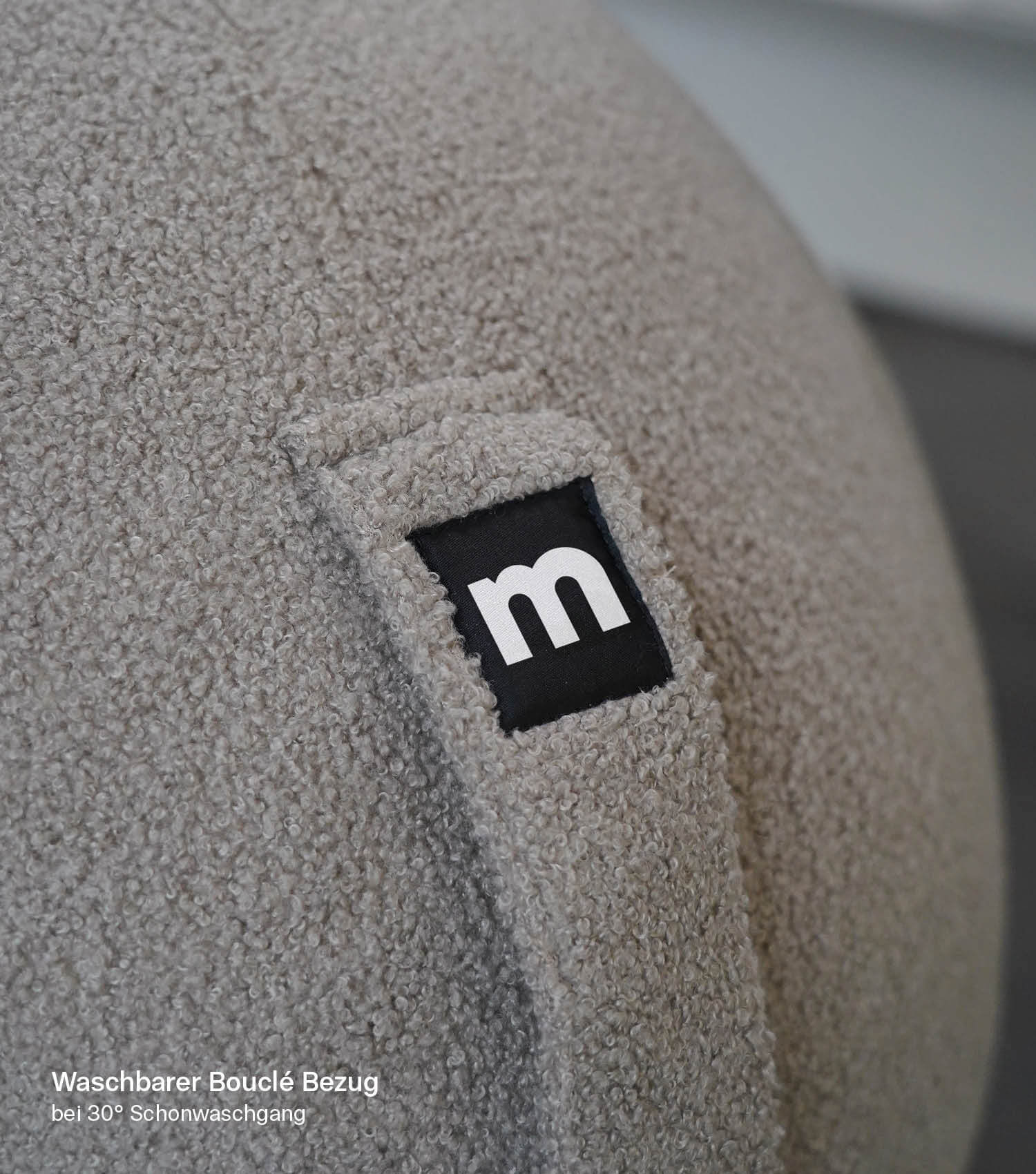mokebo Sitzball Pezziball Yogaball Gymnastikball Teddybezug 65cm Taupe Büro - 4262436126150