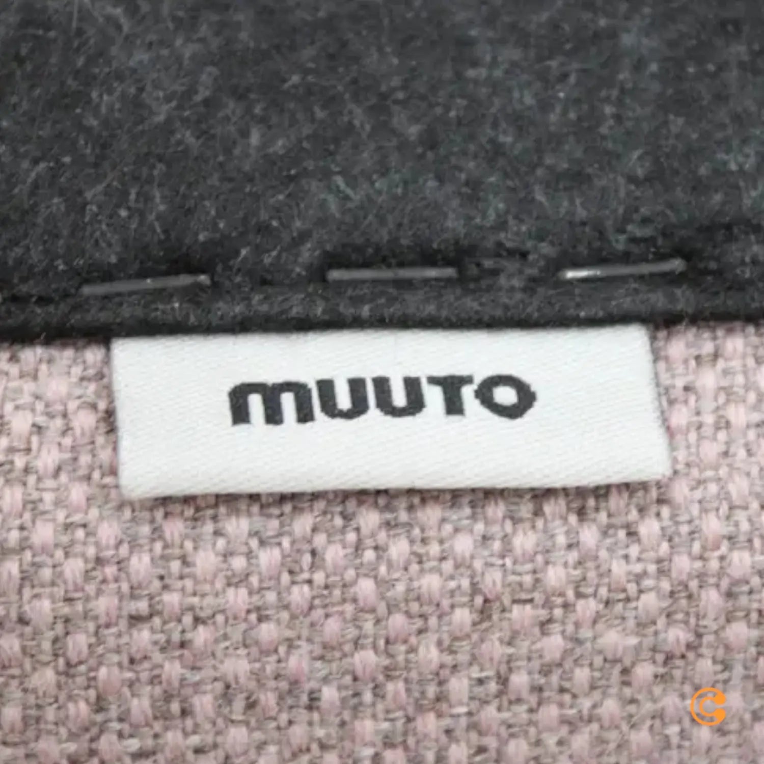 B-Ware Muuto Sitzhocker Fußhocker Oslo Pouf Rosa Offwhite Sitzpouf Hocker 45x100x73cm  - 5713298404864