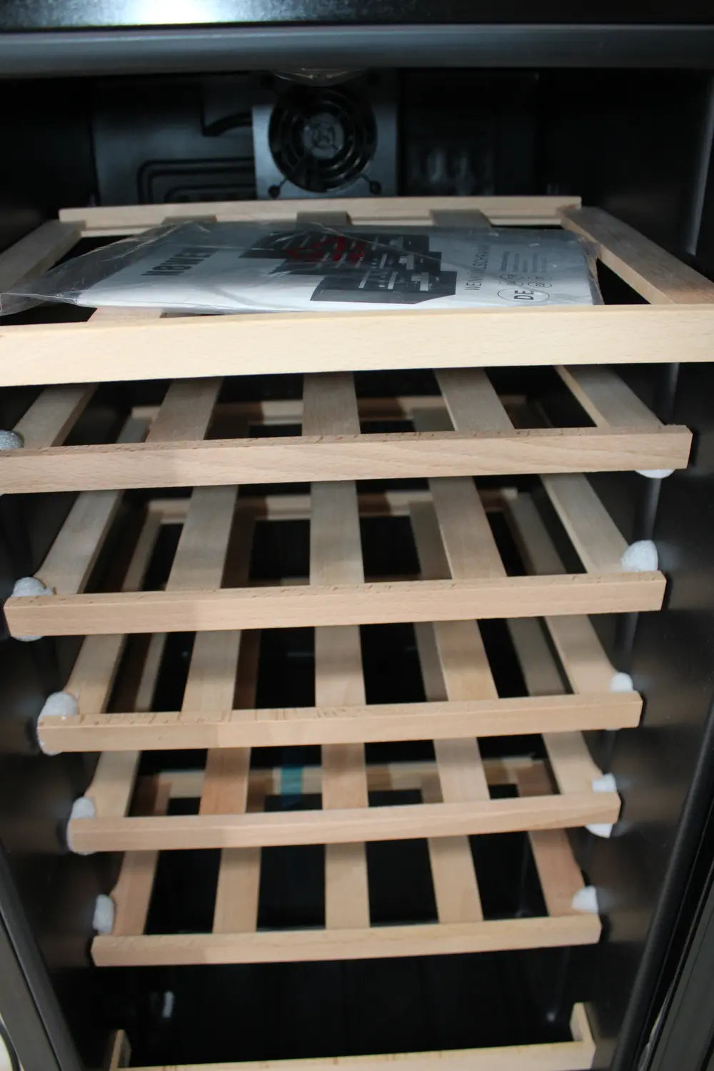 C-Ware N8 Werk Weinkühlschrank Getränkekühler Wein 28 Flaschen Siehe Text/Foto - 4052926039639