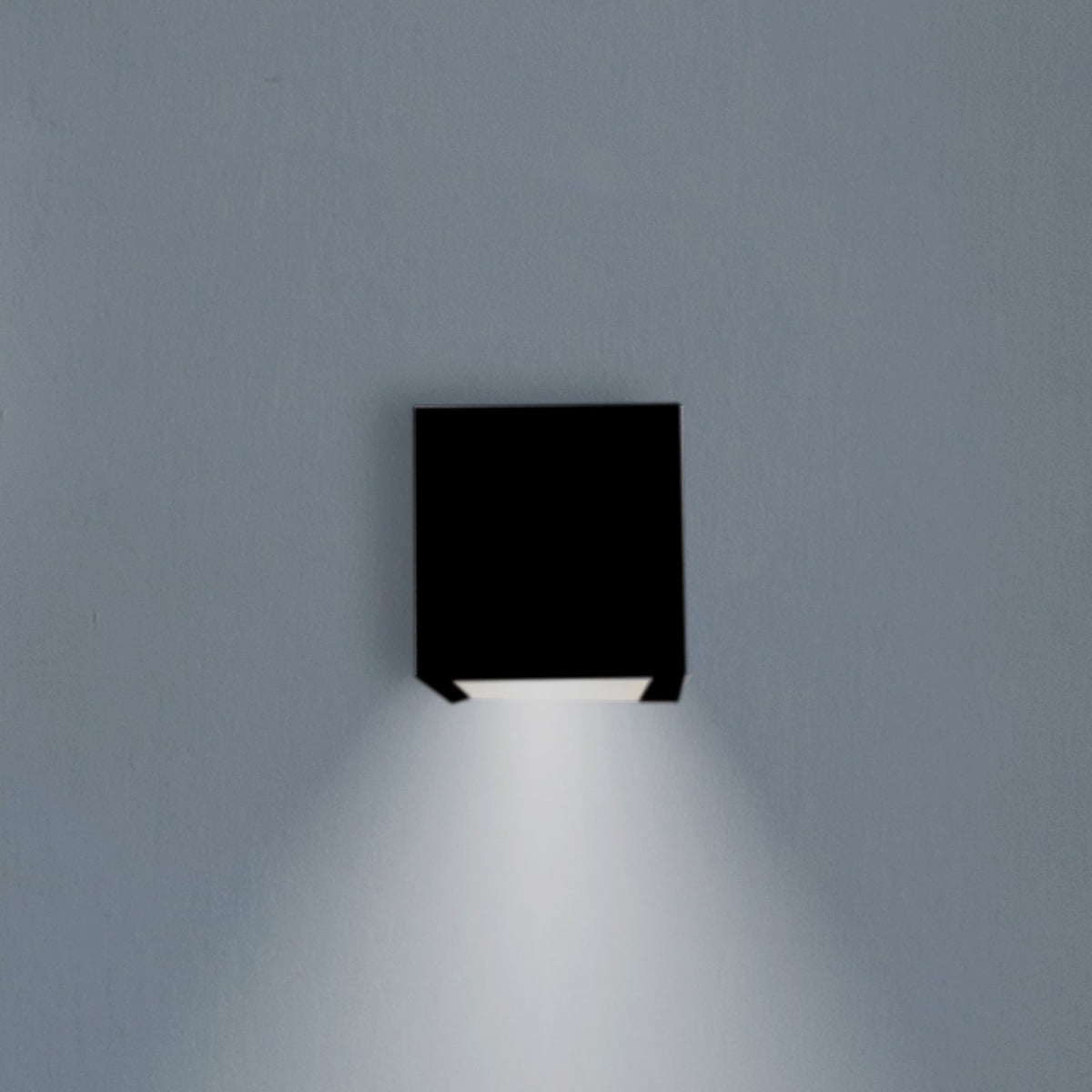 Newgarden Wandleuchte Lampe LED Akku Box 8 schwarz Innenleuchte Wandlampe - 8435578512549