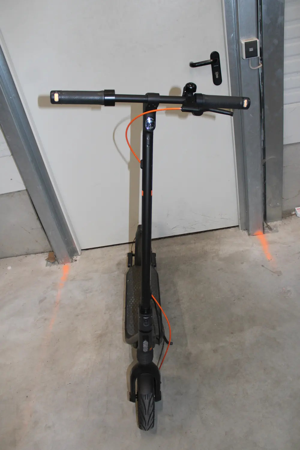 D-Ware Segway Ninebot F2 Pro D E Scooter Elektroscooter E Roller Defektware - 8720254406497