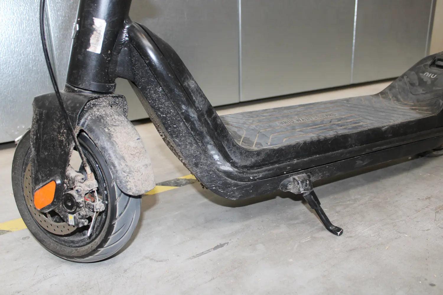 D-Ware Niu K Qi3 Sport E Scooter Li Ion Straßenzulassung Deutschland Scooter Defektware - 6972782764408