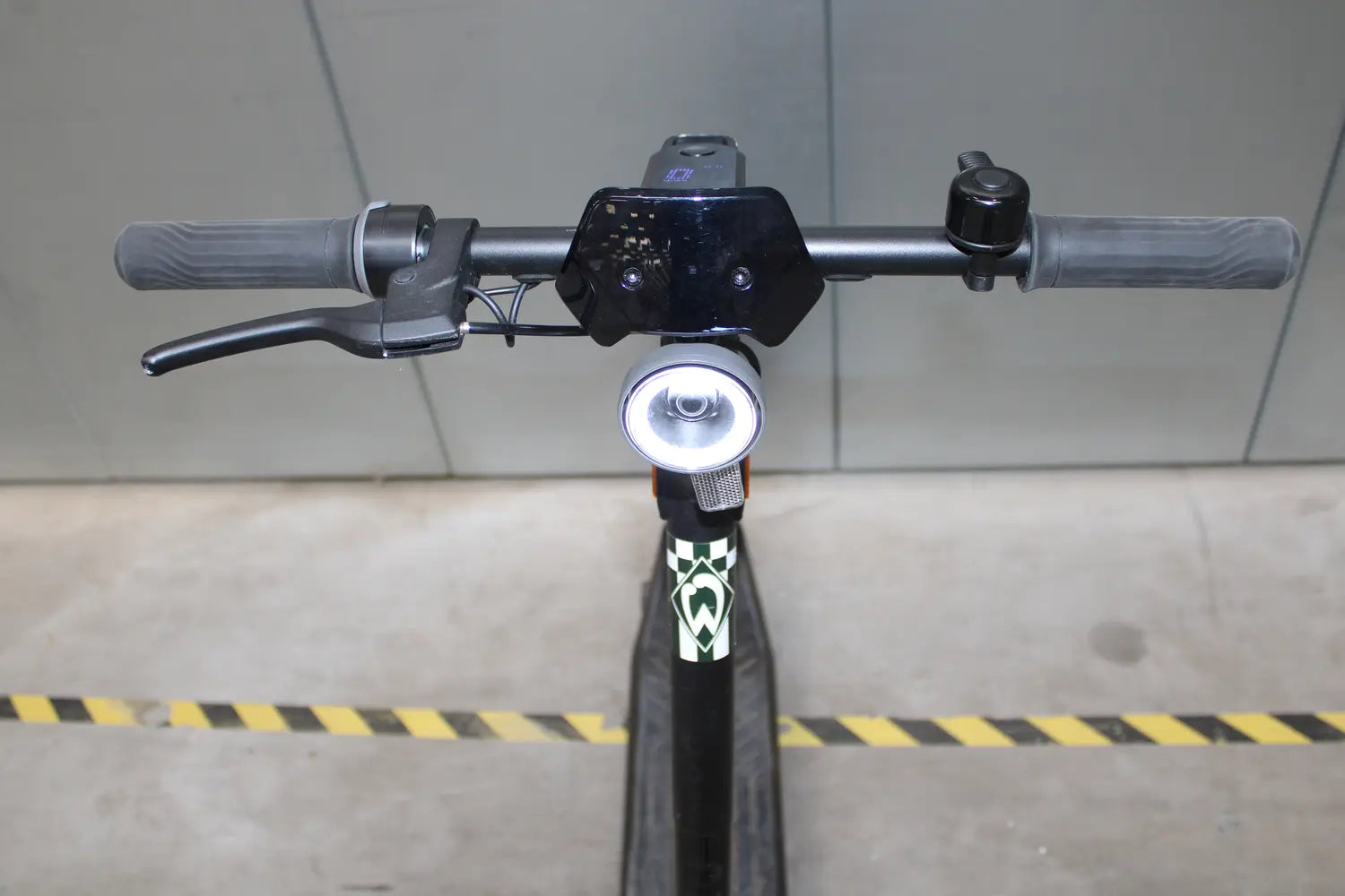 D-Ware Niu K Qi3 Sport E Scooter Li Ion Straßenzulassung Deutschland Scooter Defektware - 6972782764408