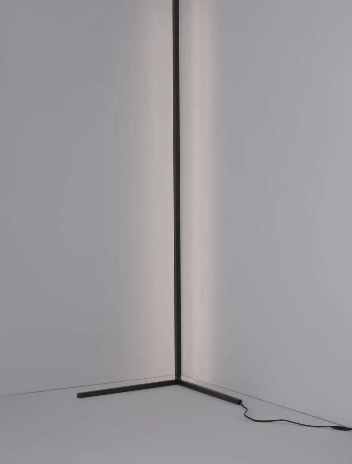 B-Ware Nova Luce Stehlampe Standleuchte Led V Line Schwarz Warmweiß Dimmbar Aluminium - 5212017433404