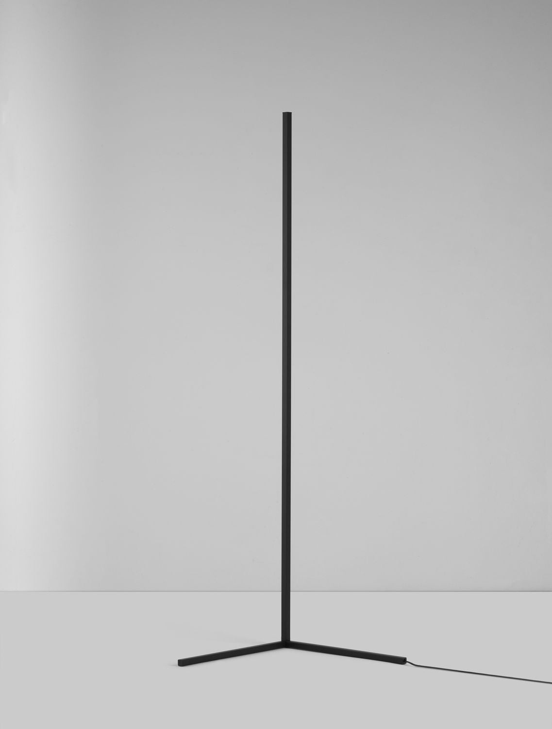 Nova Luce Stehlampe Standleuchte LED V LINE Schwarz Warmweiß dimmbar Aluminium - 5212017433404