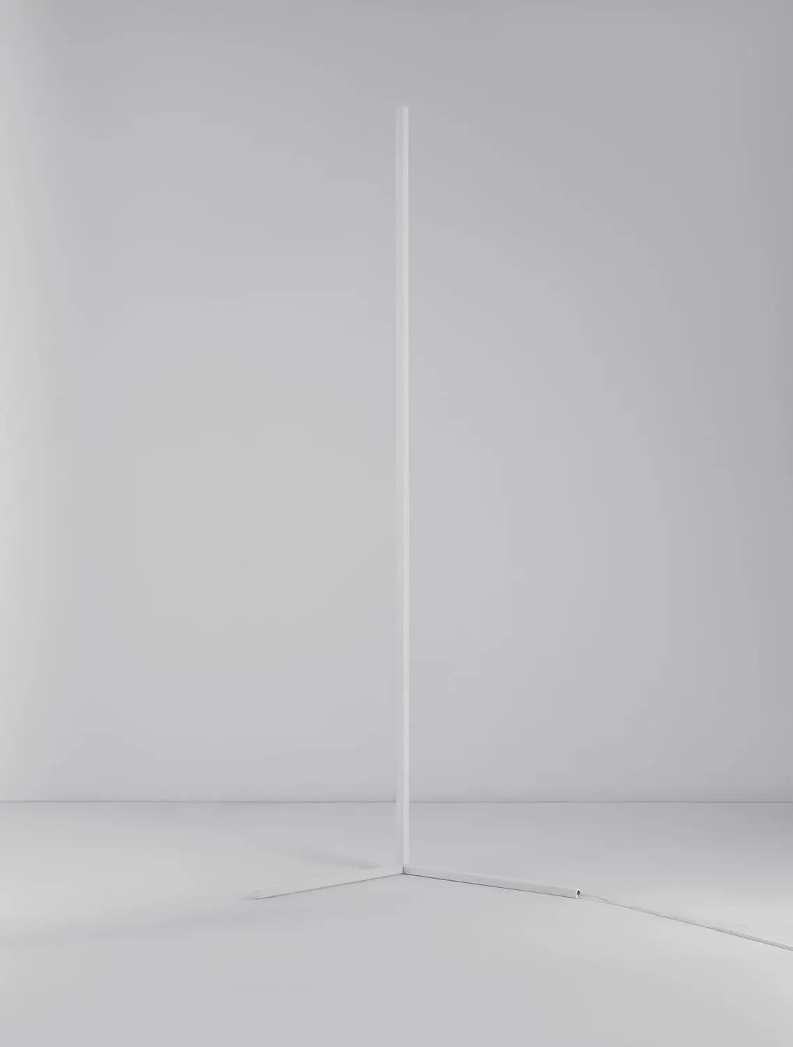 B-Ware Nova Luce Stehlampe Standleuchte Led V Line Weiß Warmweiß Dimmbar Wohnzimmer 18 W - 5212017433411