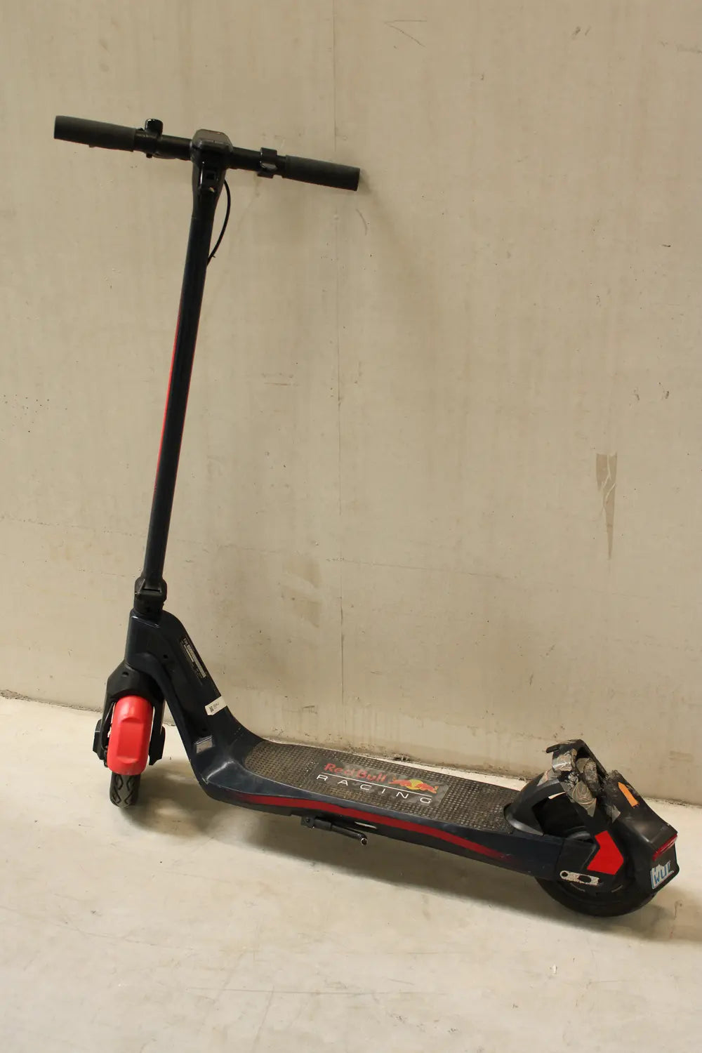 D-Ware Oracle Red Bull Racing E Scooter Roller Nine Rs 900 Rahmen 36 V Defektware - 4260186731358